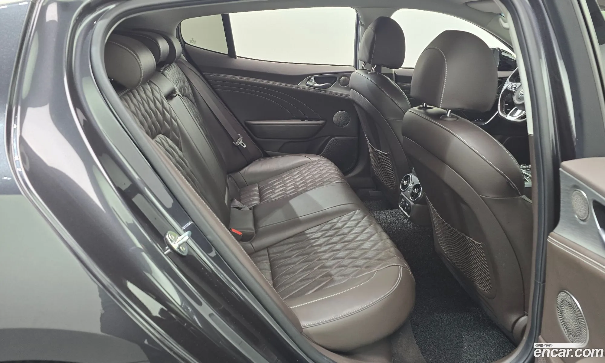 Kia Stinger Meister 2020 — 6