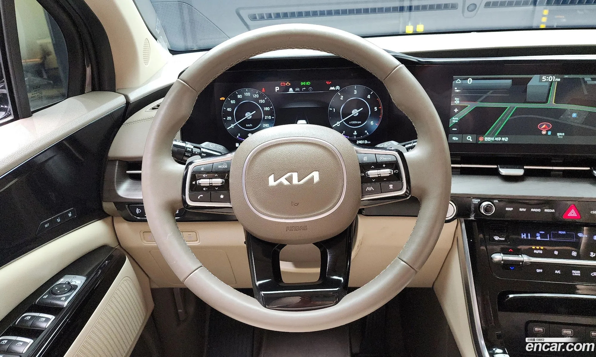 Kia Carnival 2023 — 18