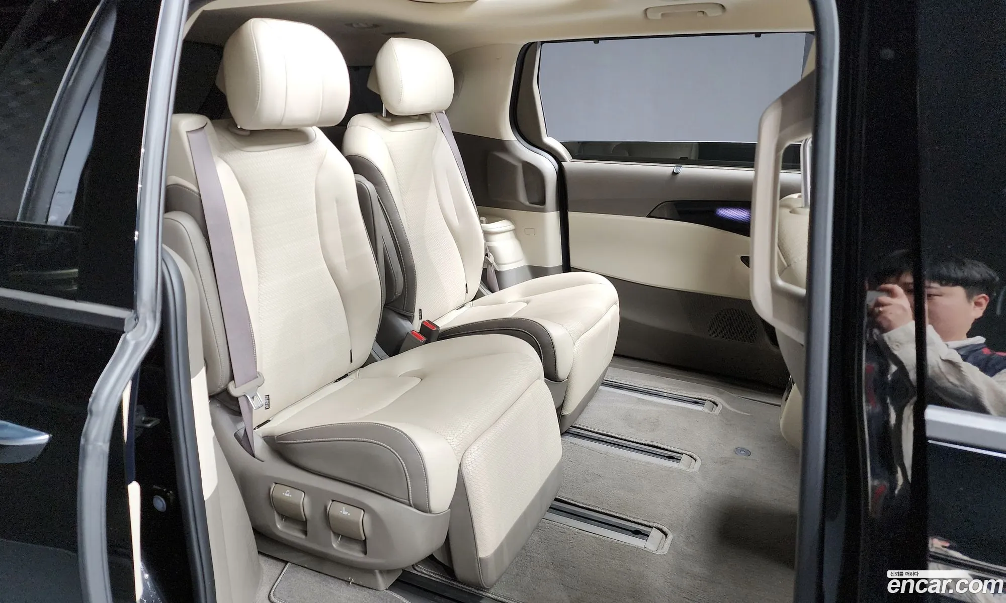 Kia Carnival 2023 — 5
