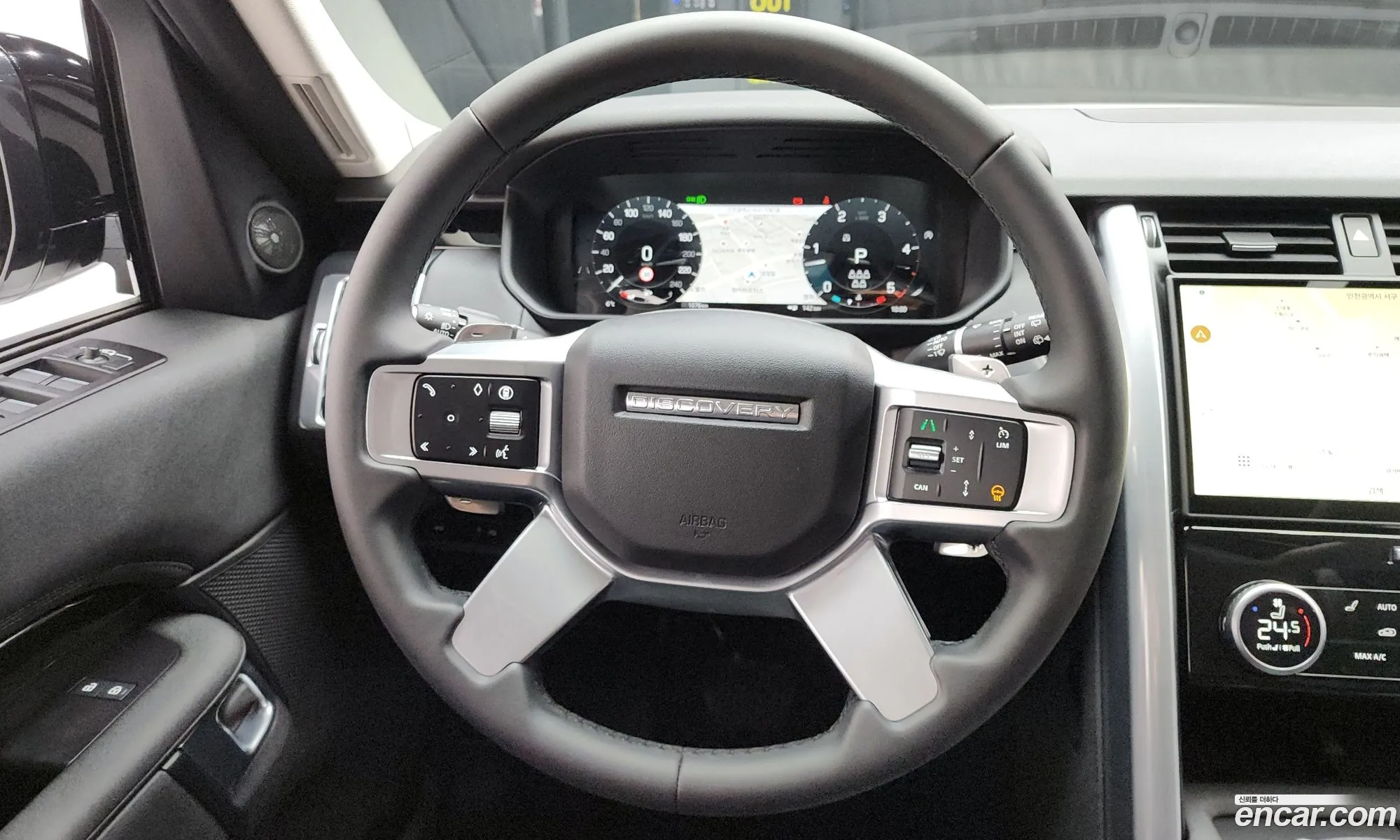 Land Rover Discovery 5 2024 — 12