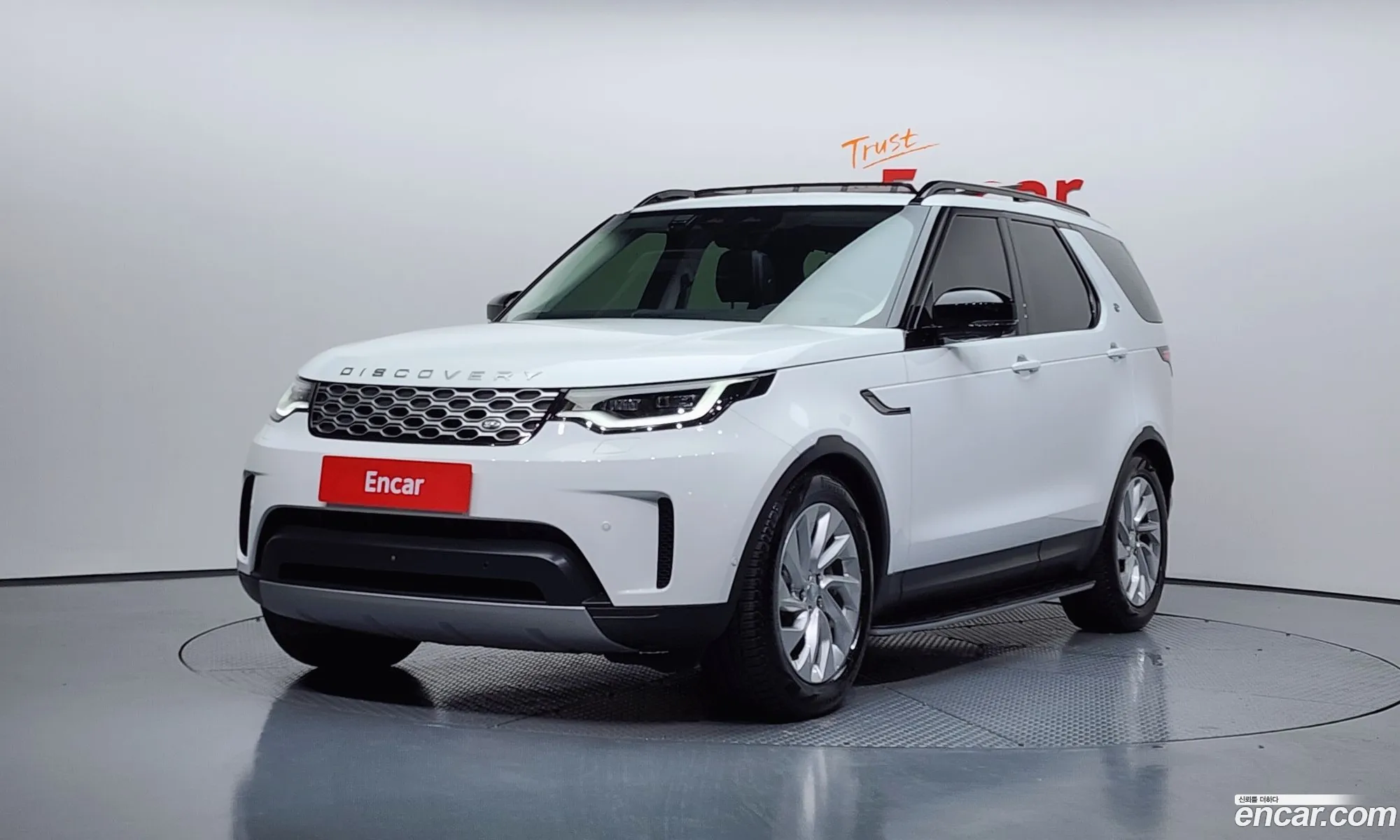 Land Rover Discovery 5 2024 — 16