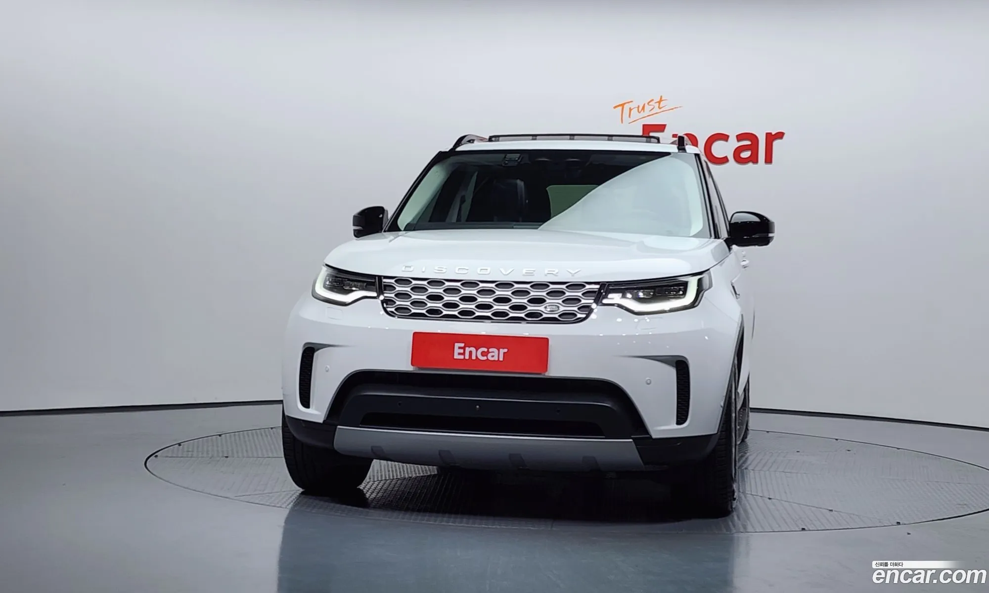 Land Rover Discovery 5 2024 — 17