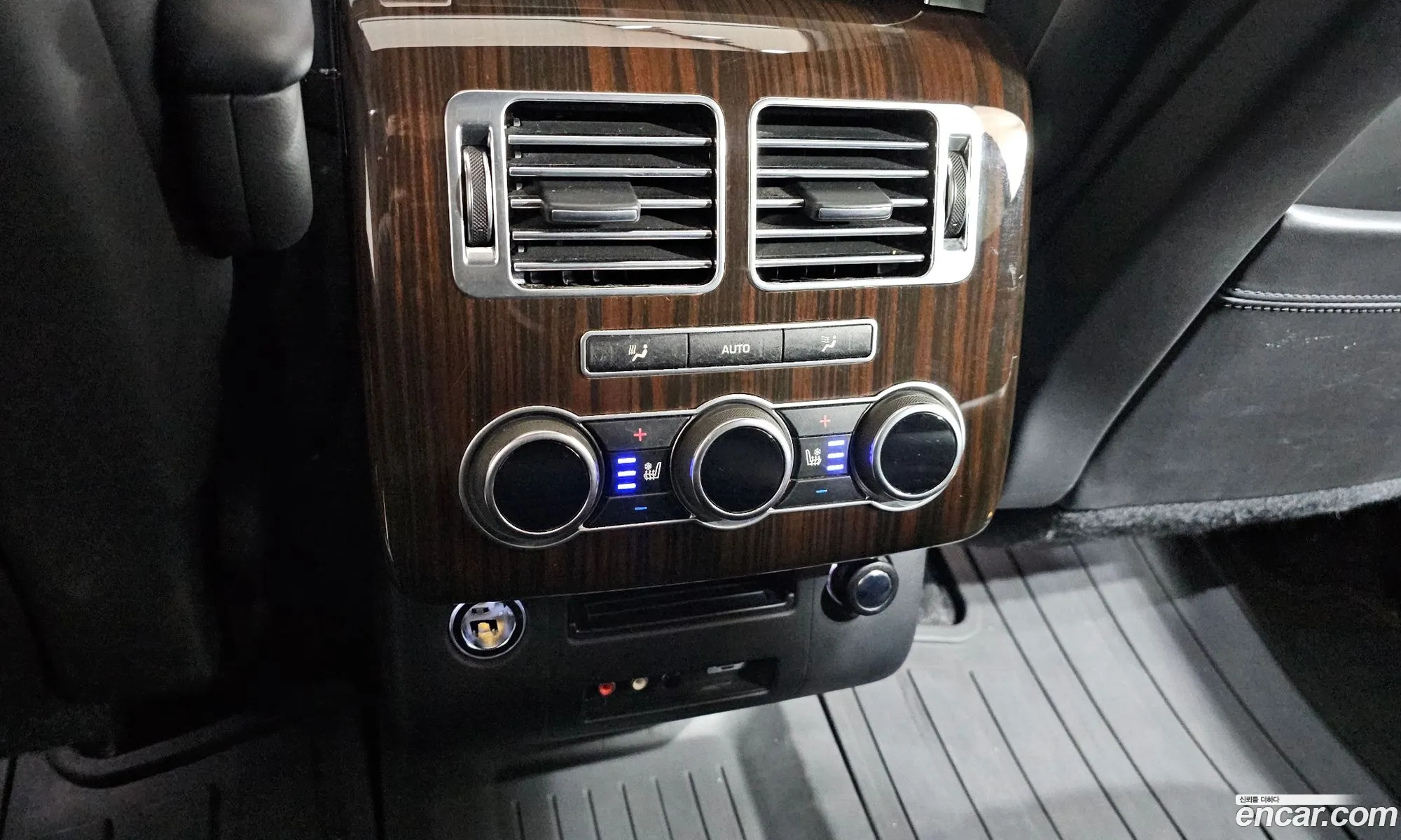 Land Rover Range Rover 2014 — 13