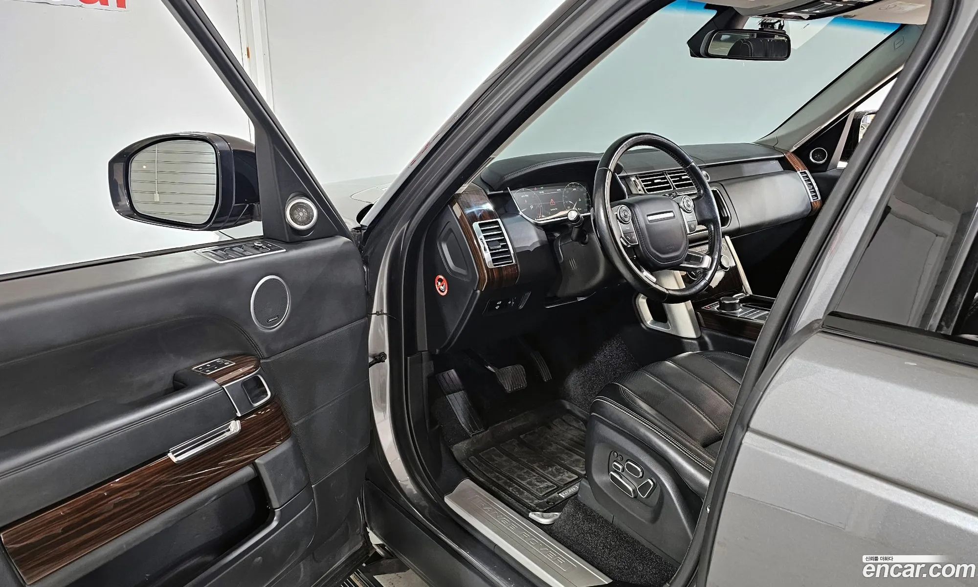 Land Rover Range Rover 2014 — 19