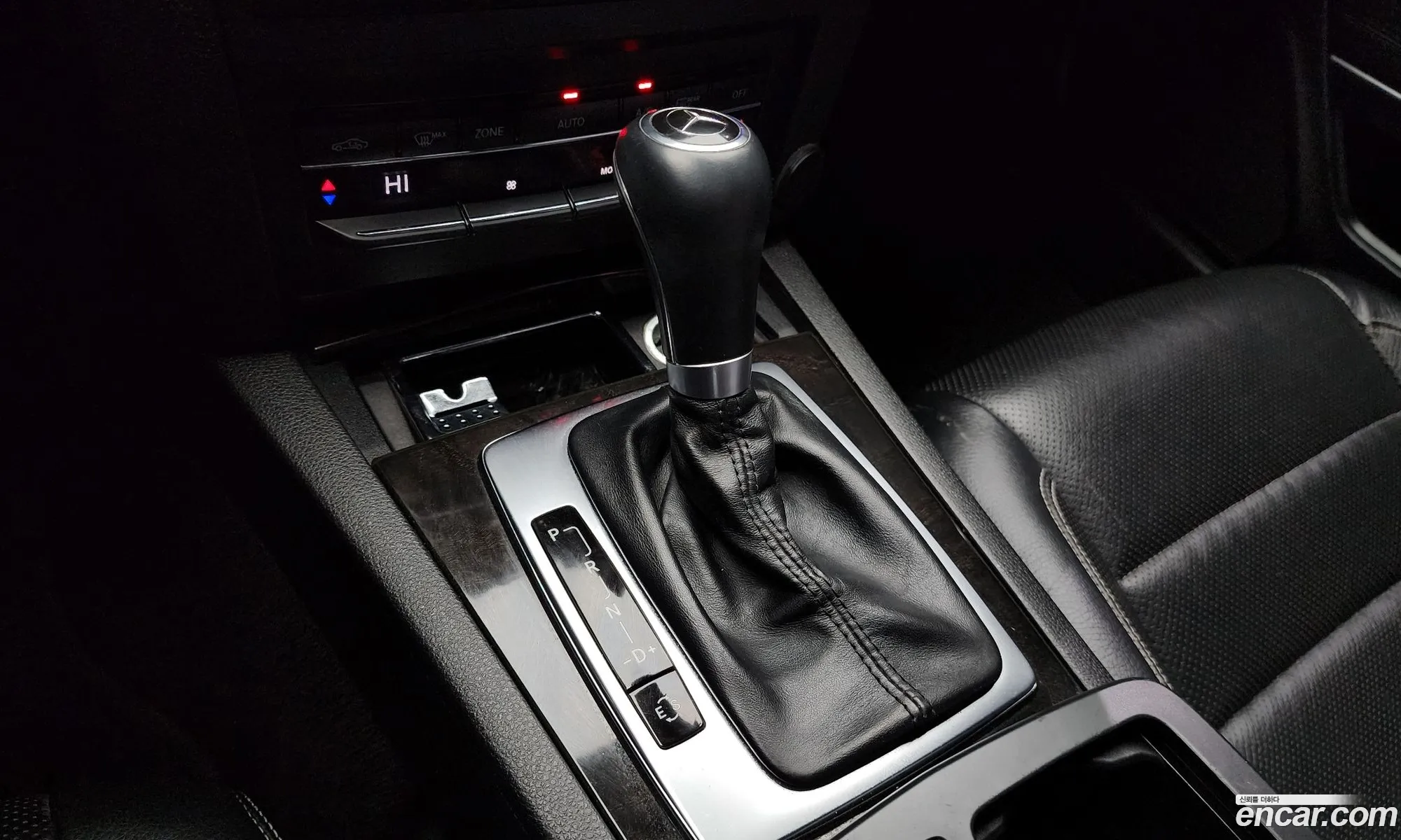Mercedes-Benz E-Class W212 2012 WDDKK5KF0CF139991 — 8