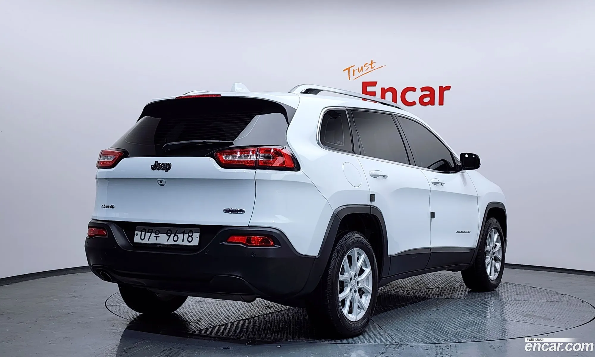 Jeep Cherokee 2017 — 17