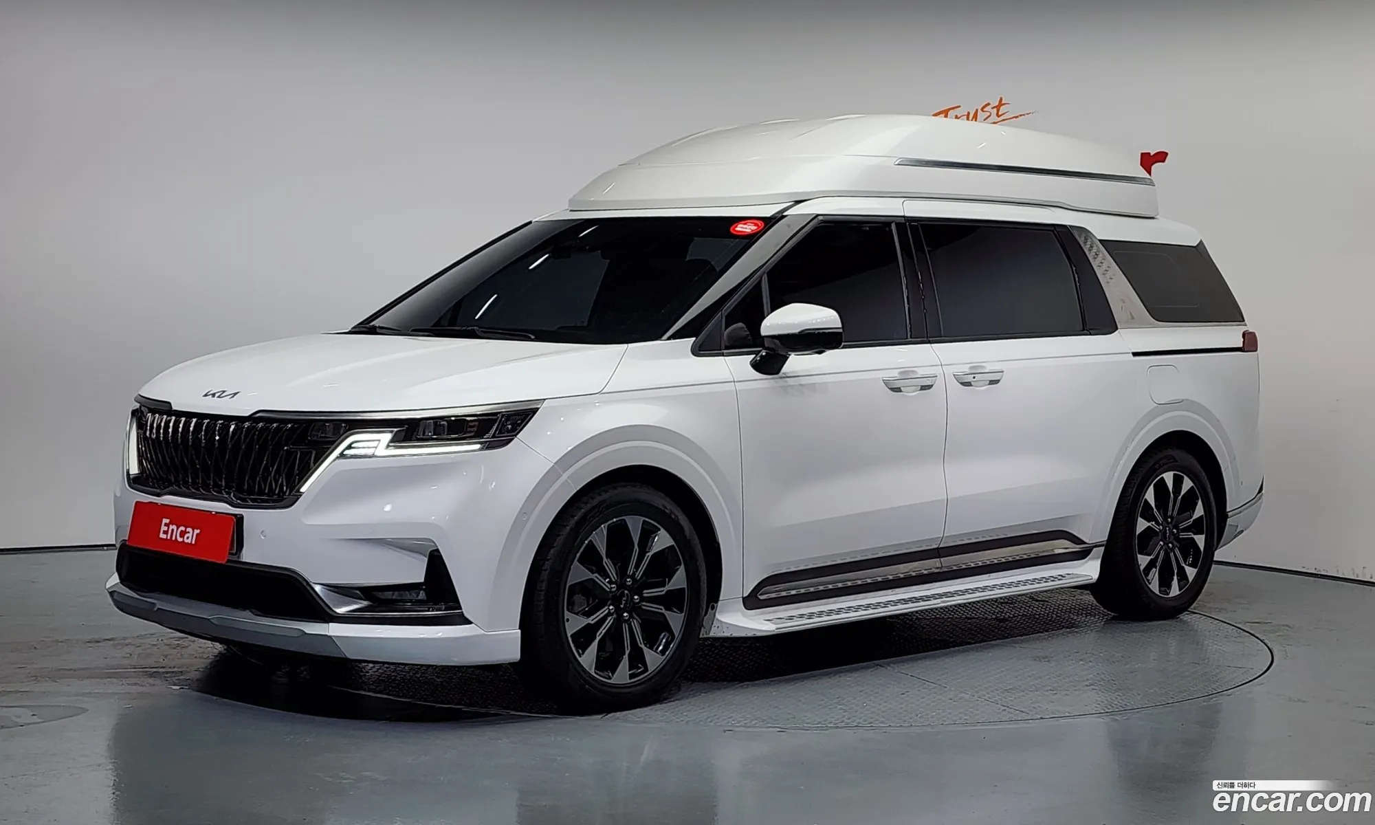 Kia Carnival 2021 — 12