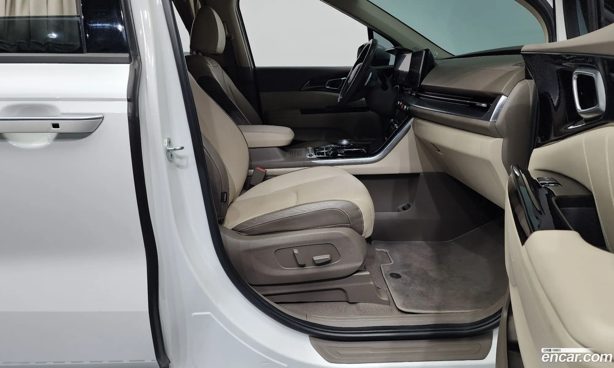 Kia Carnival 2021 — 5