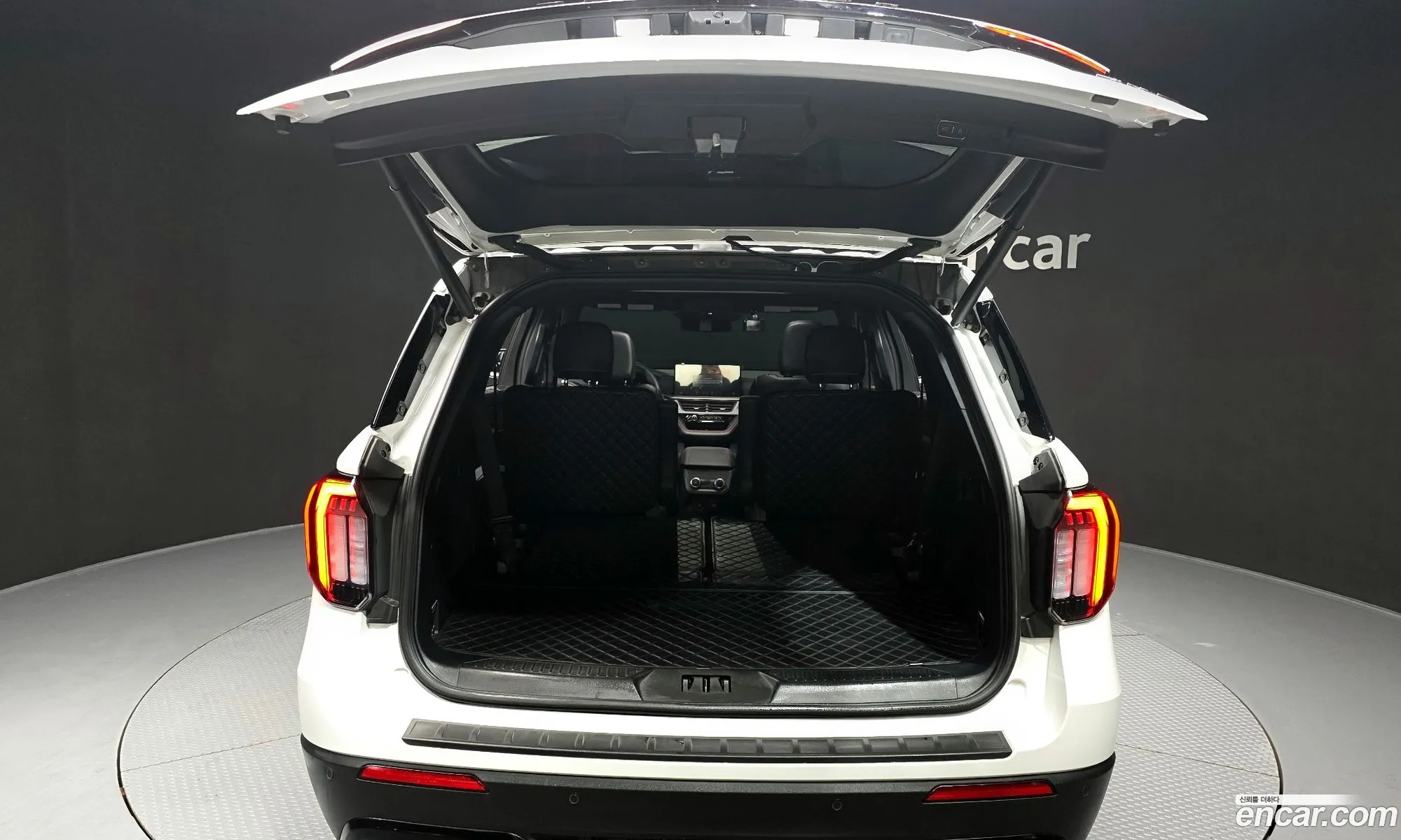 Ford Explorer 6th Gen 2025 1FMUK8KH111111111 — 12