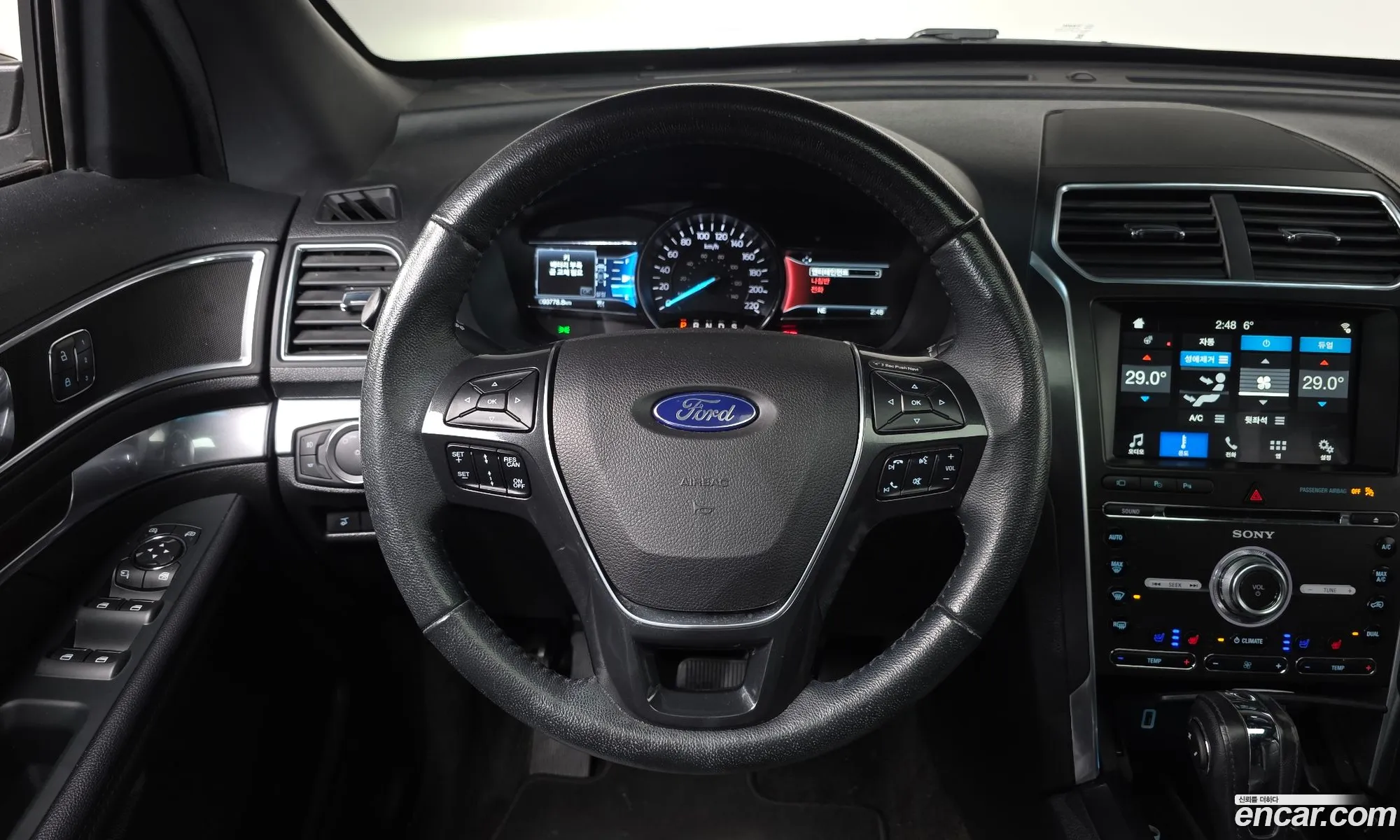 Ford Explorer 2018 1FM5K8FH8JGA94077 — 12