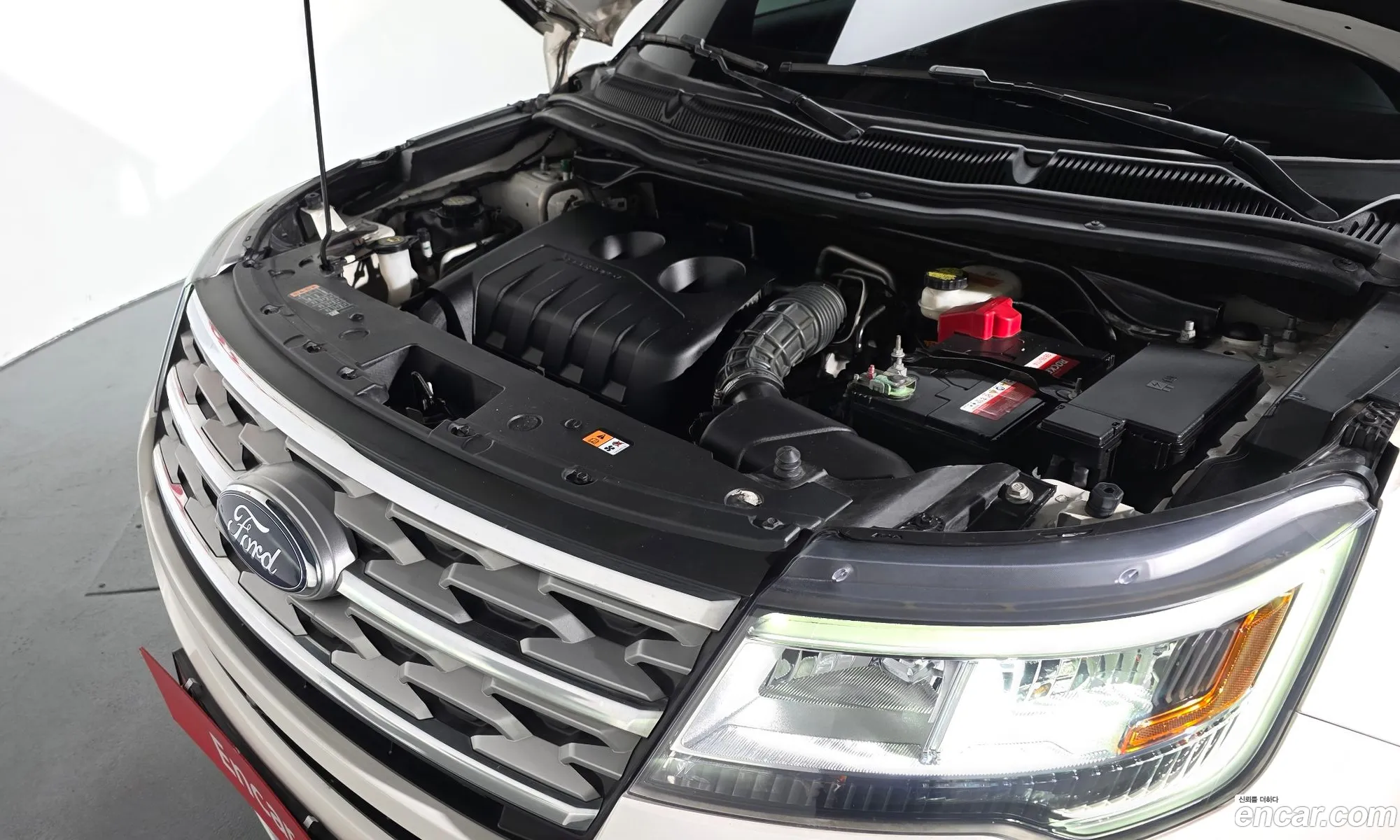 Ford Explorer 2018 1FM5K8FH8JGA94077 — 6
