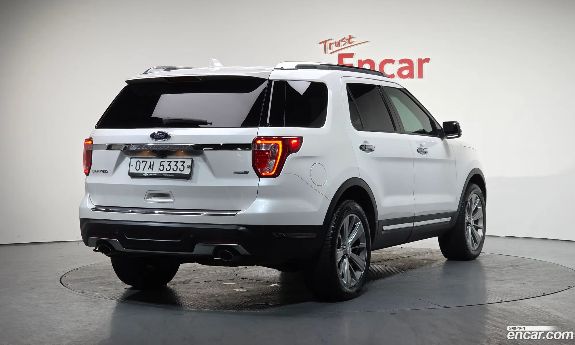 Ford Explorer 2018 1FM5K8FH8JGA94077 — 16