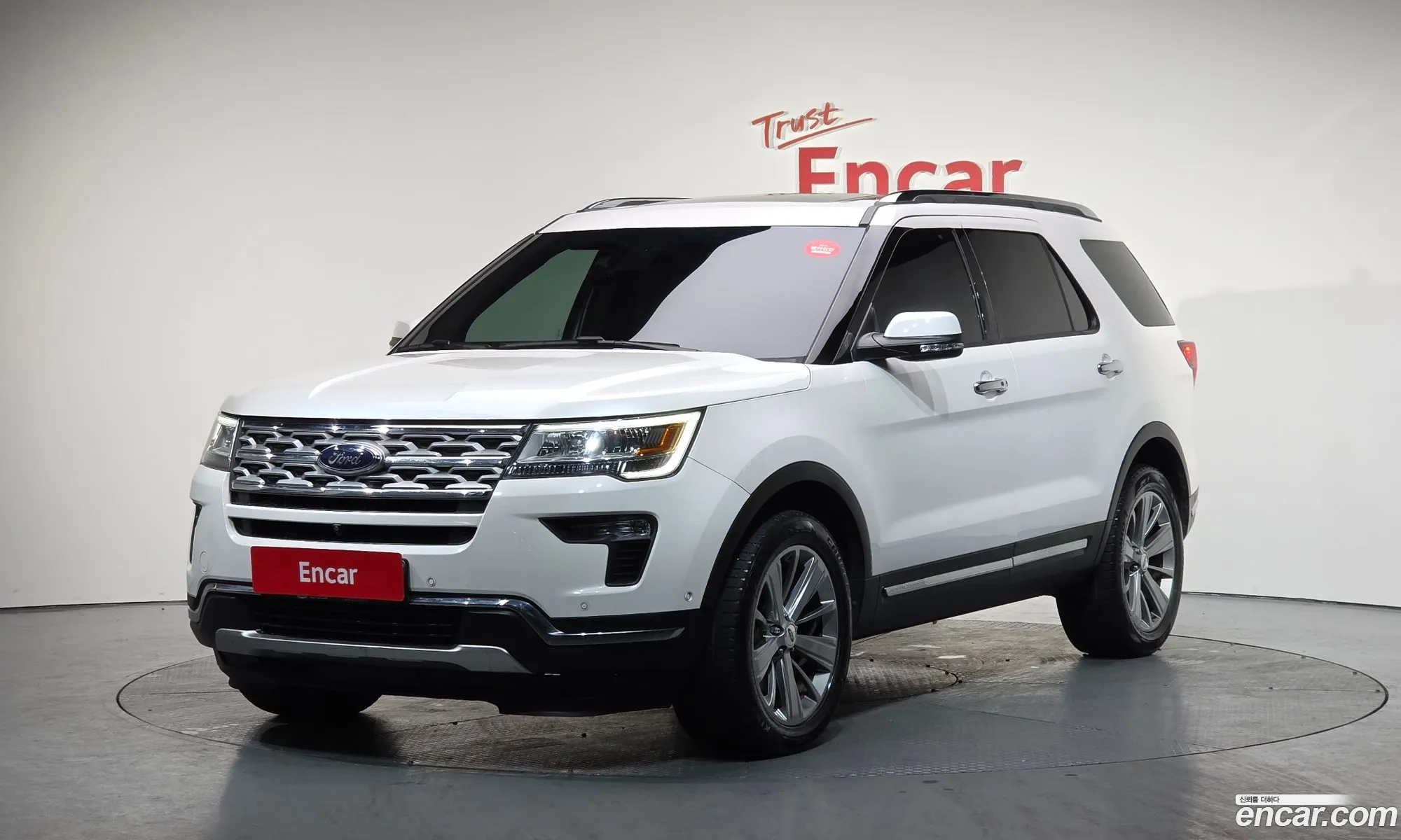 Ford Explorer 2018 1FM5K8FH8JGA94077 — 3