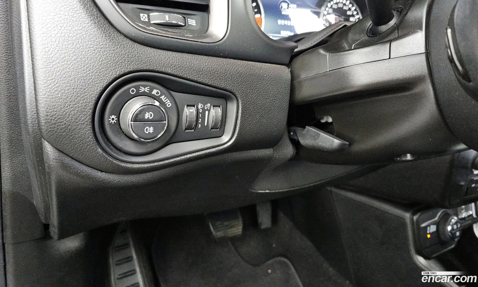 Jeep Renegade 2019 1C4BU0000KPK66065 — 2
