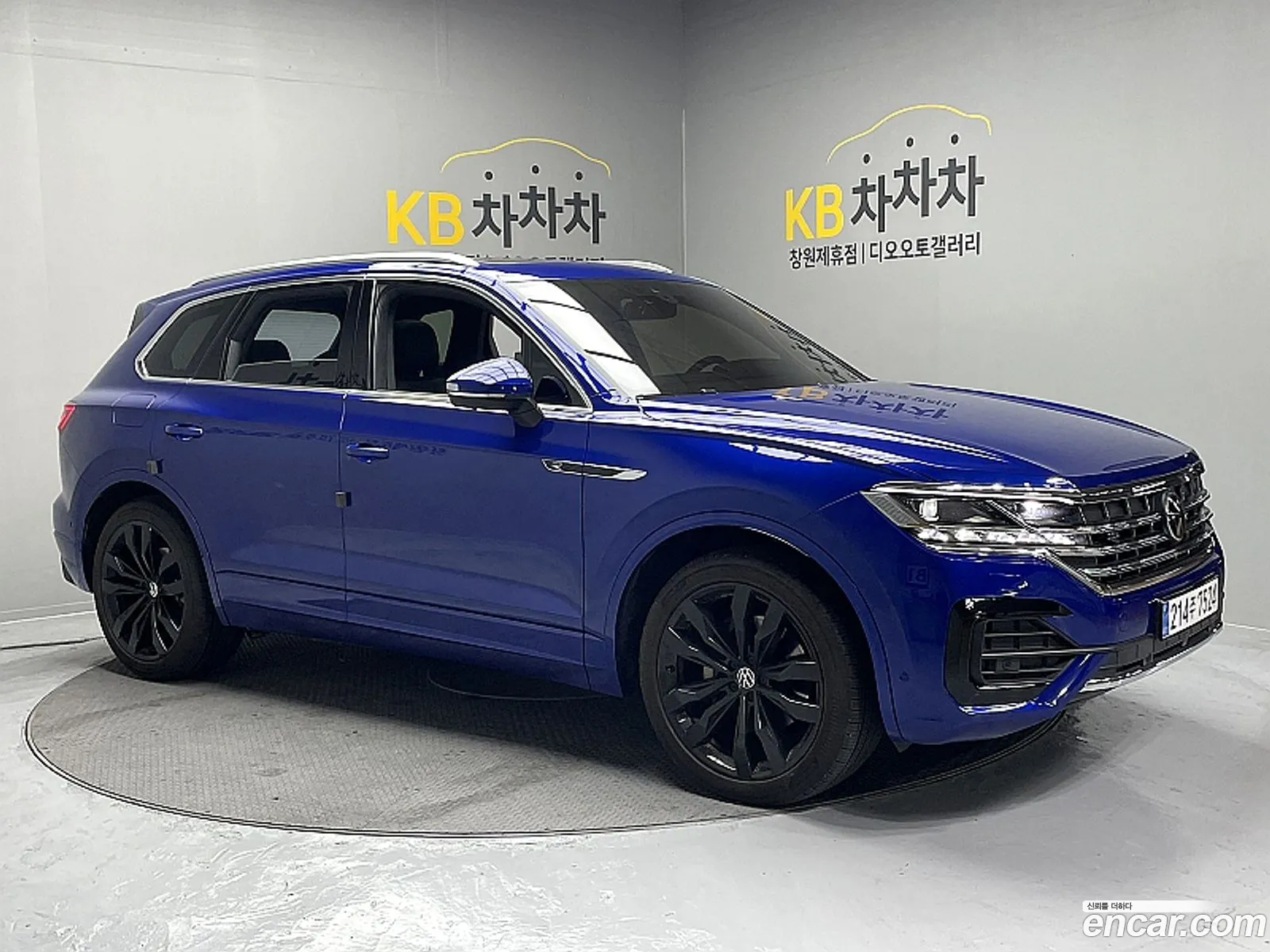 Volkswagen Touareg 2023 — 19