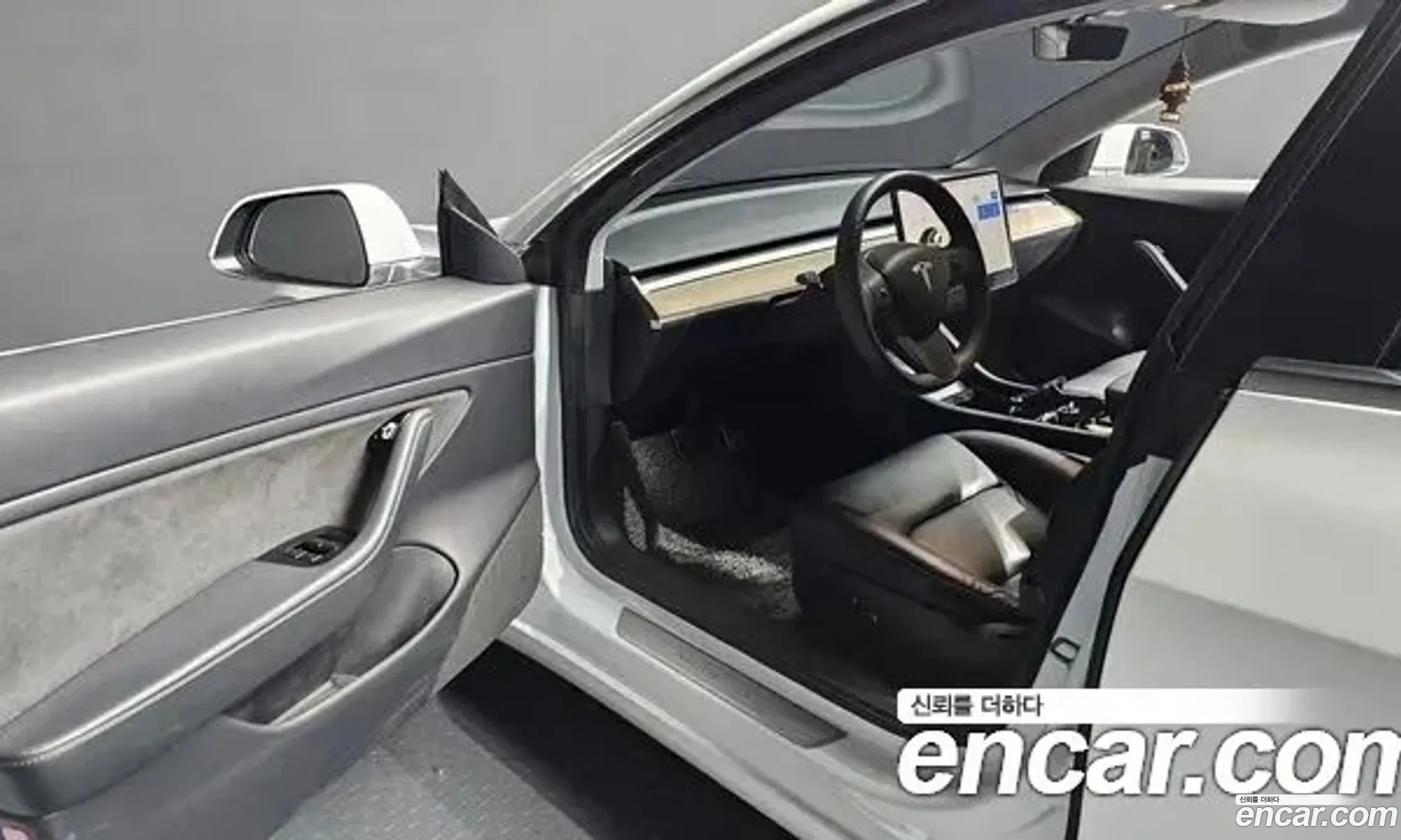 Tesla Model 3 2020 — 18