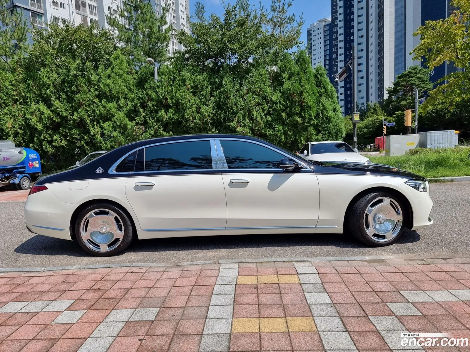 Mercedes-Benz S-Class W223 2022 — 17