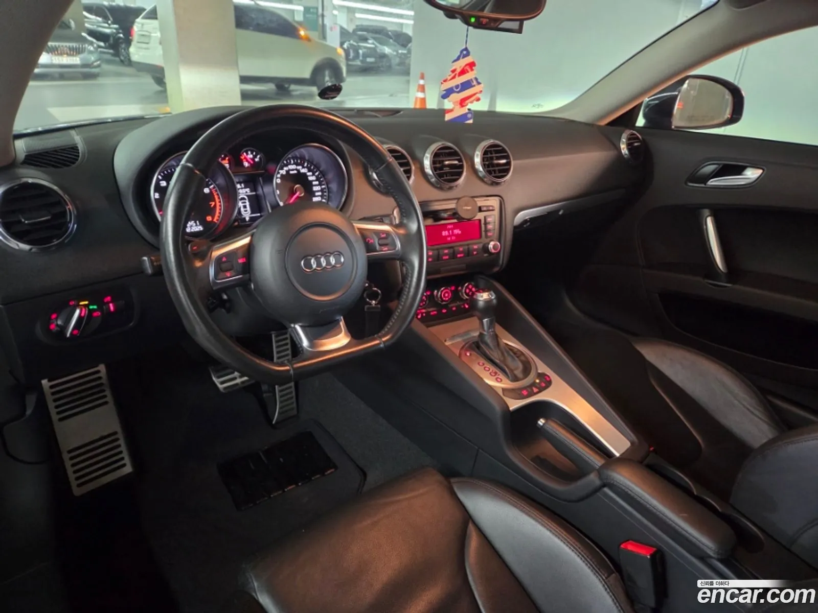 Audi TT 2010 — 14