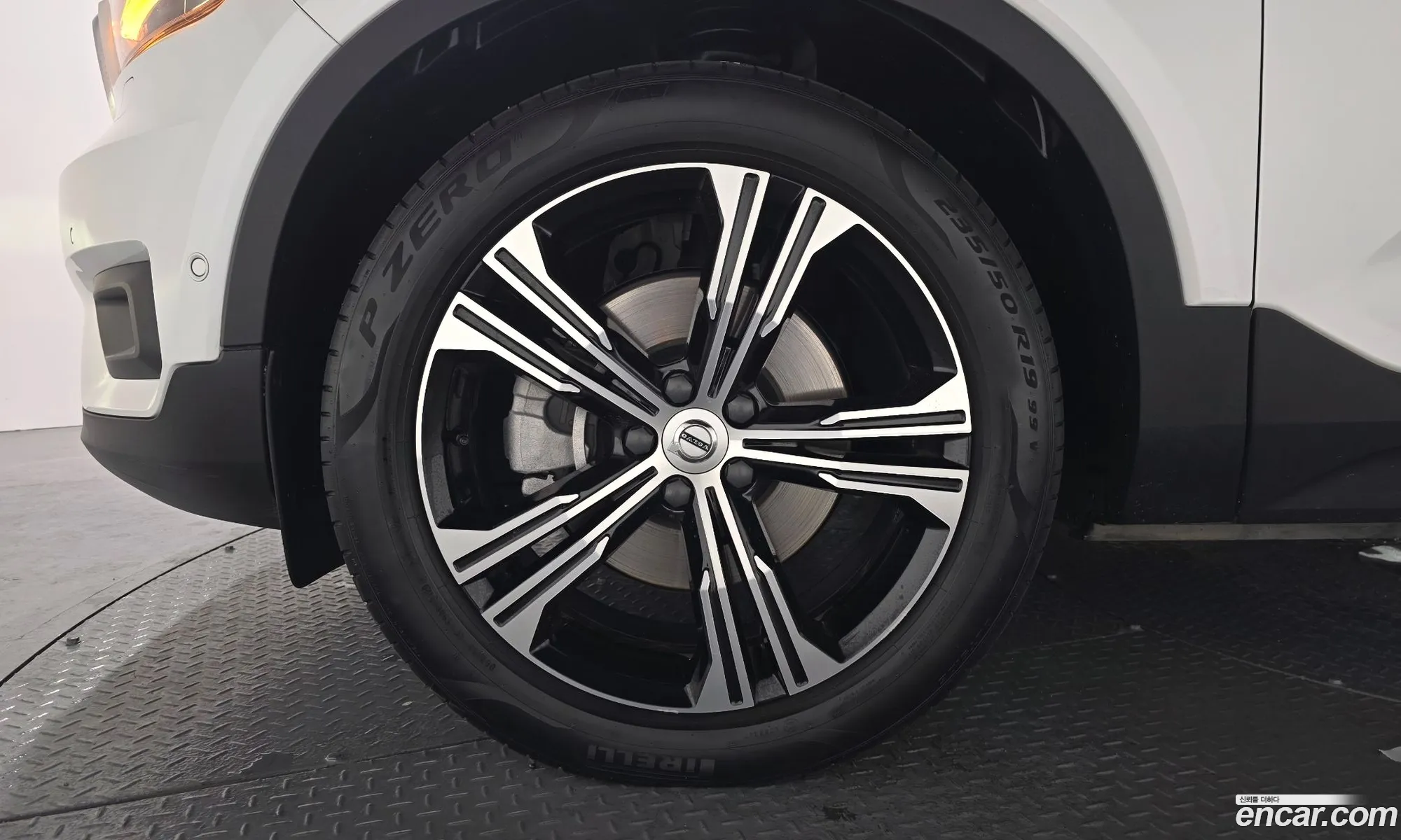 Volvo XC40 2020 YV1XZK92CM2401526 — 7