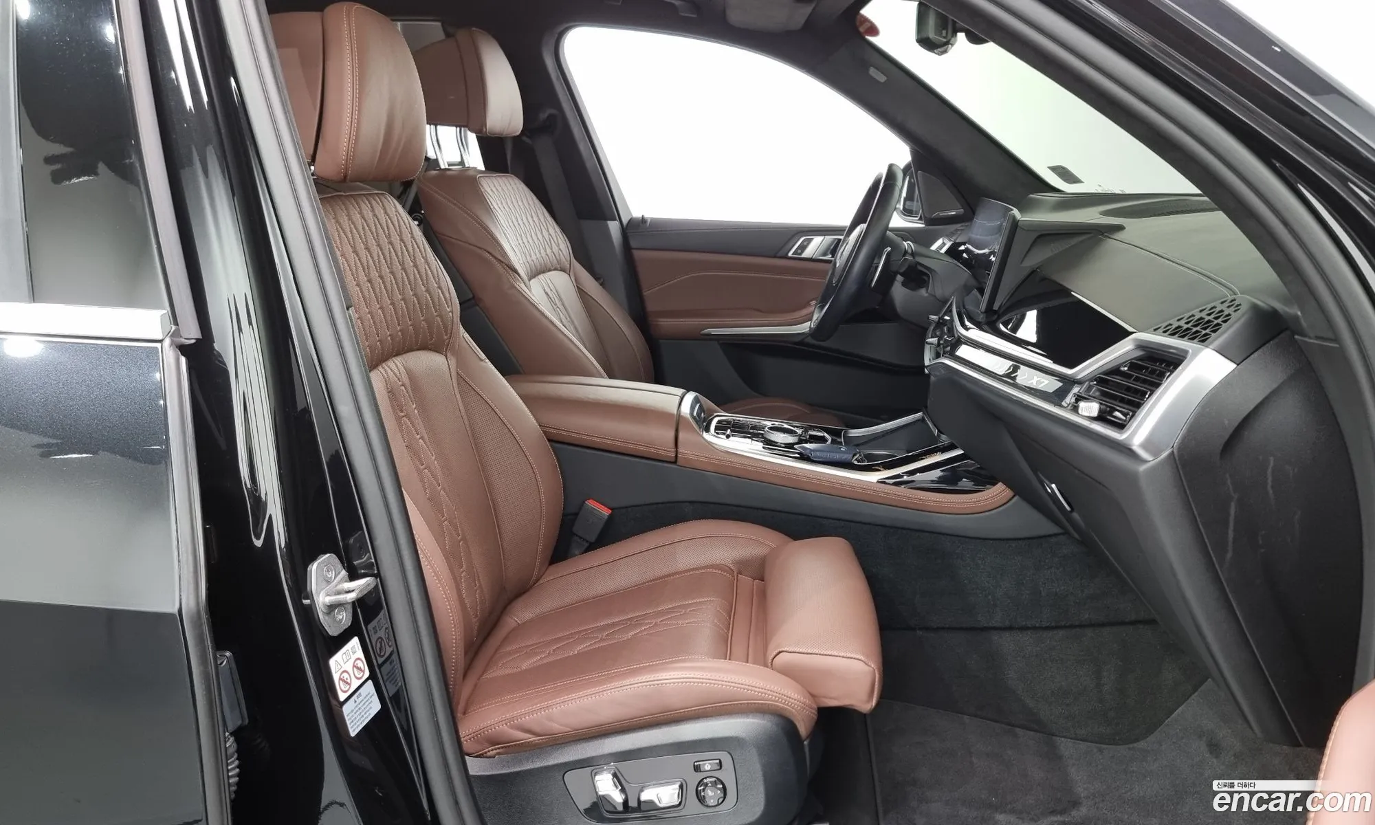BMW X7 2023 — 16