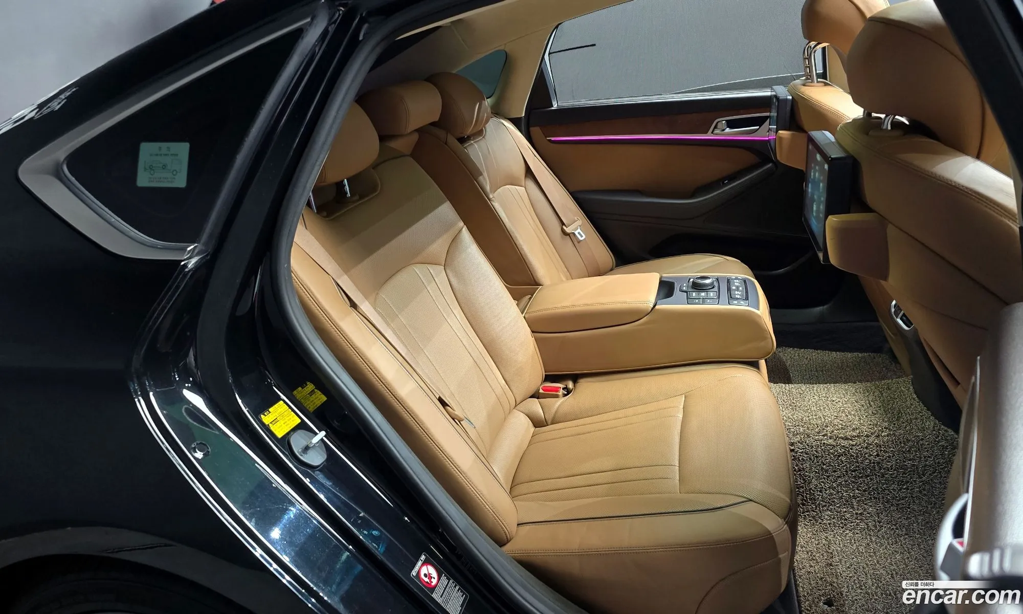 Hyundai Genesis DH 2015 — 13