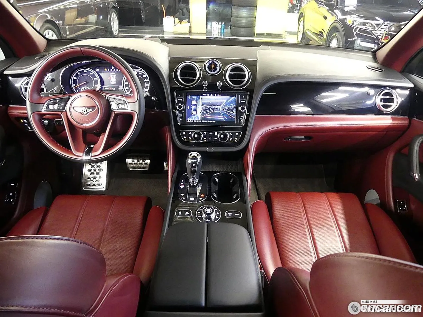 Bentley Bentayga 2020 — 14