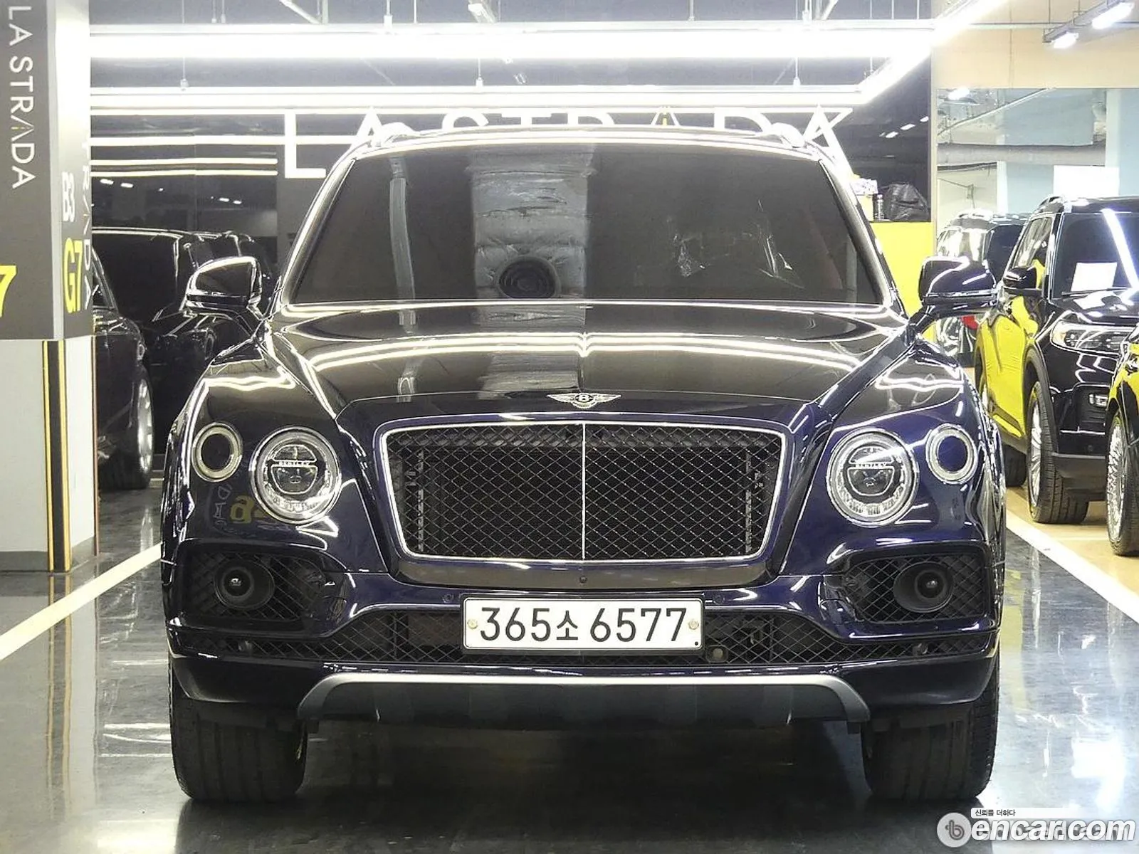 Bentley Bentayga 2020 — 19