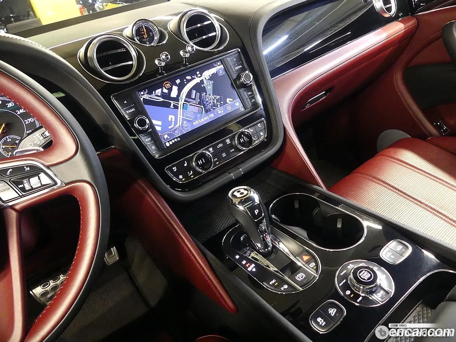 Bentley Bentayga 2020 — 10