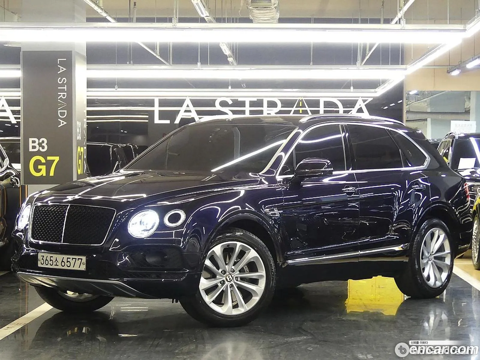 Bentley Bentayga 2020 — 18
