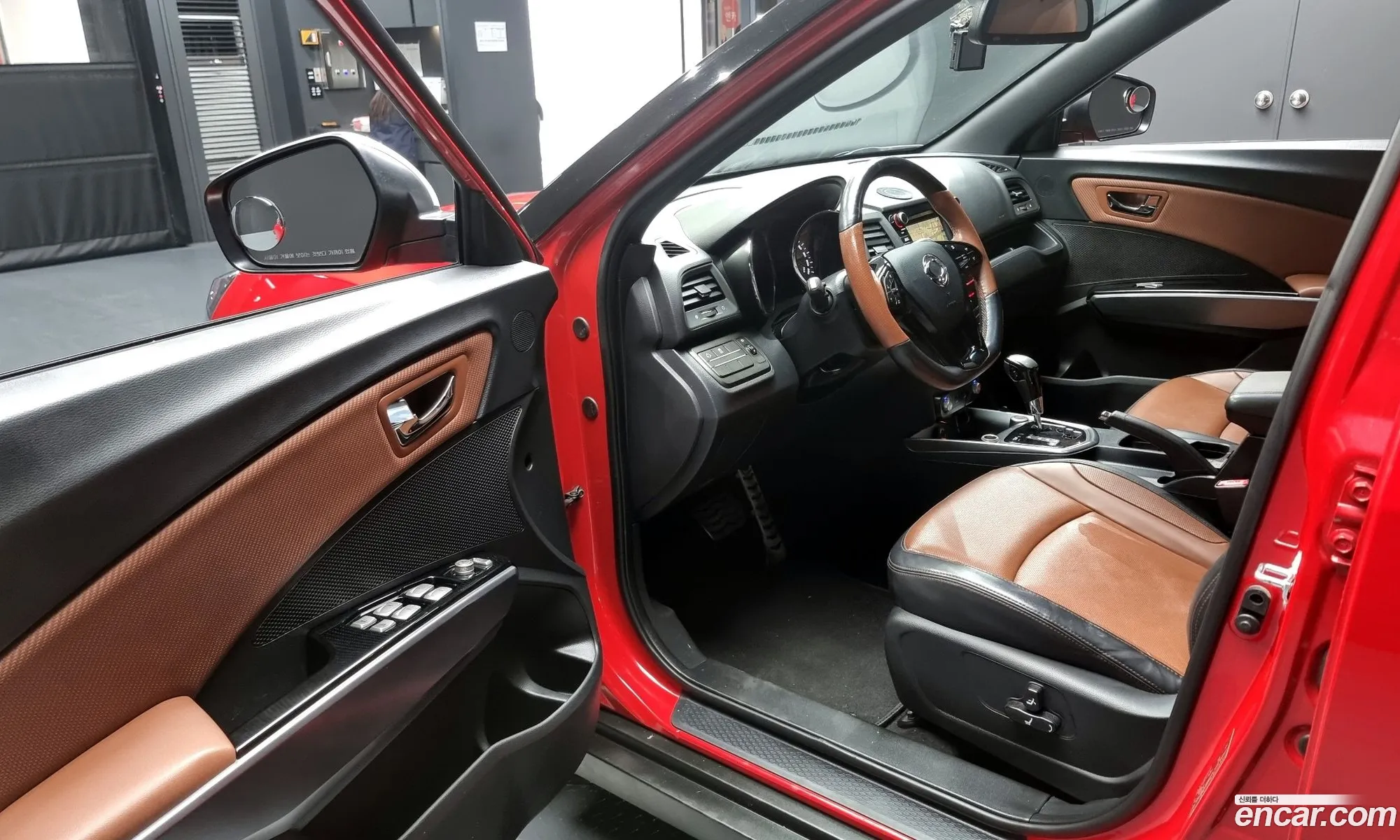 KG Mobility (SsangYong) Tivoli Armour 2017 — 4