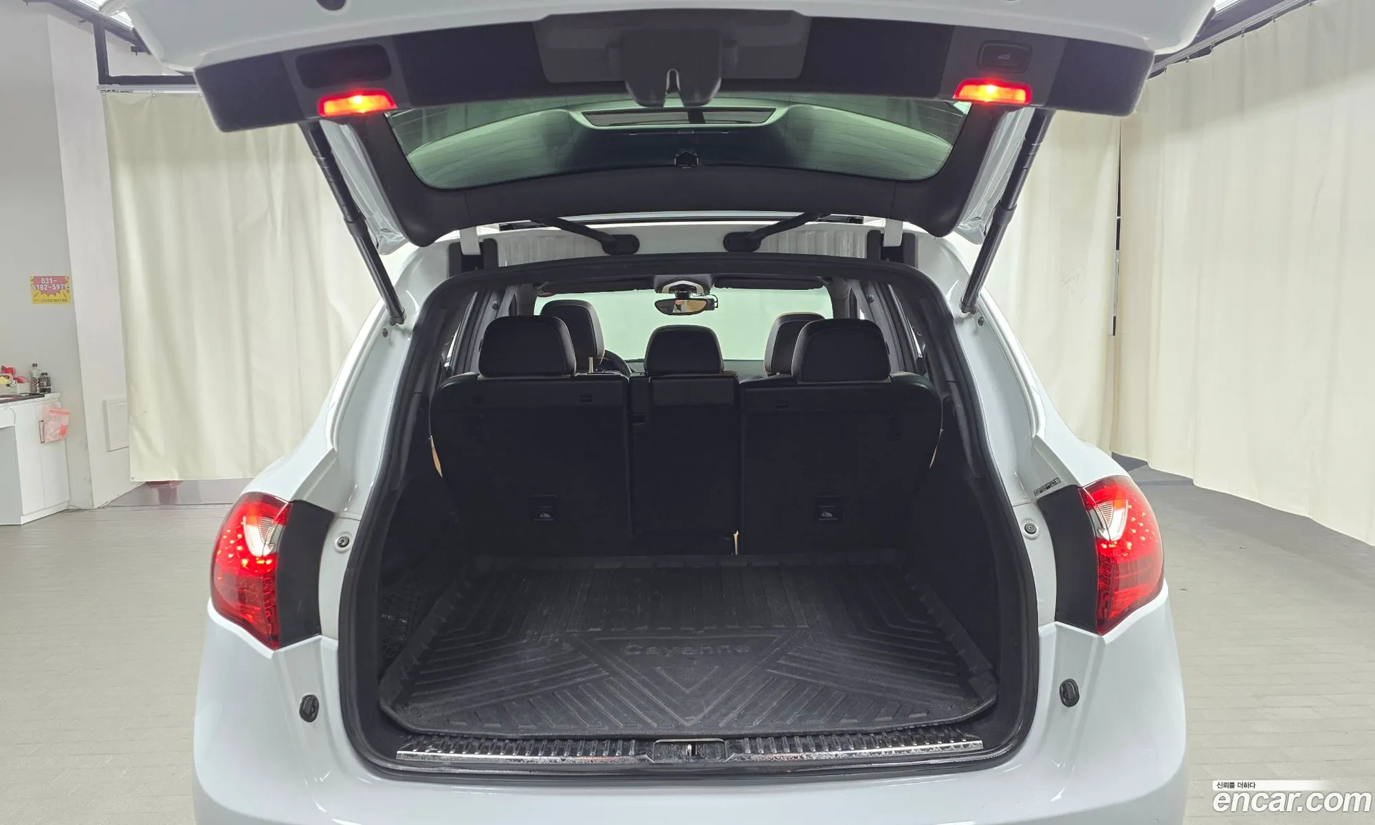 Porsche Cayenne 2014 WP1AF292XELA47379 — 3