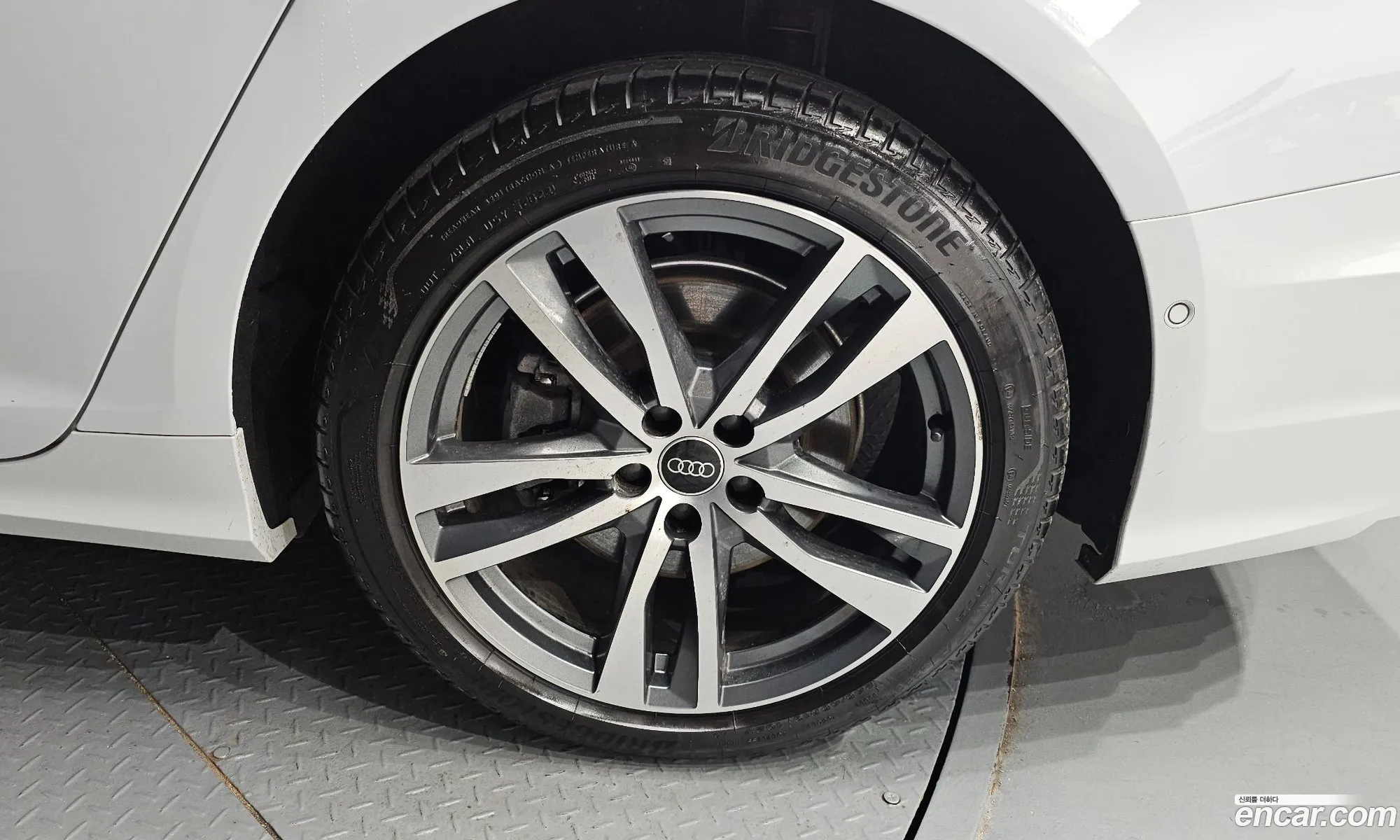 Audi A6 2022 — 14