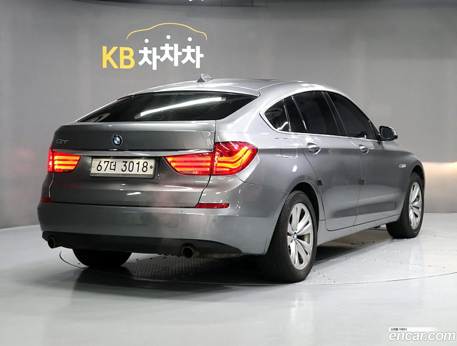 BMW 5 Series GT 2010 — 18