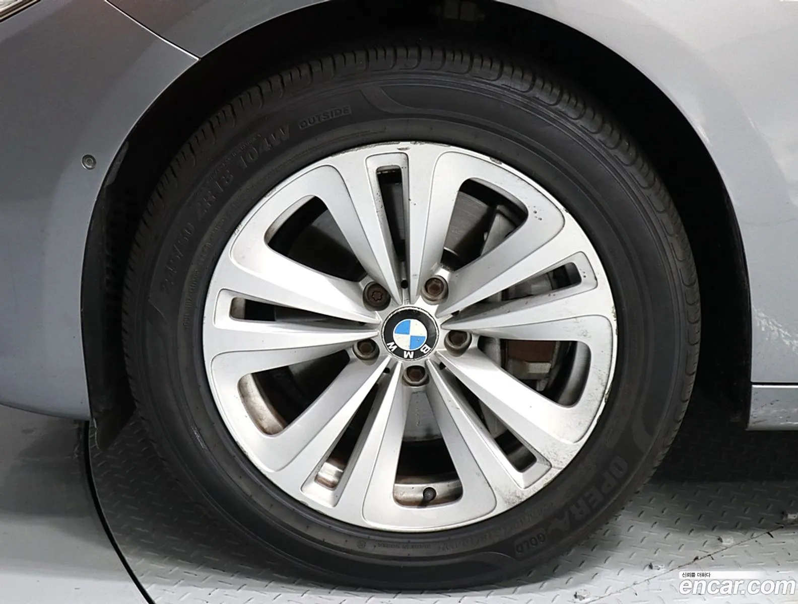 BMW 5 Series GT 2010 — 11