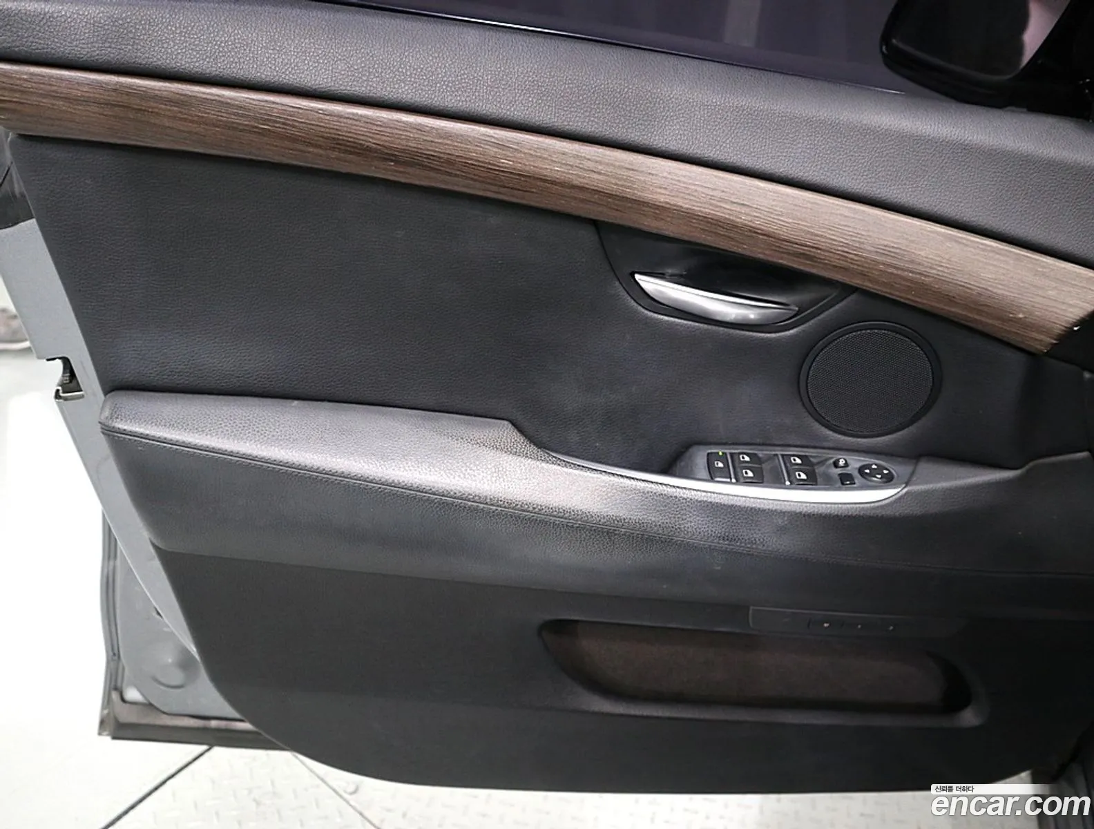 BMW 5 Series GT 2010 — 8