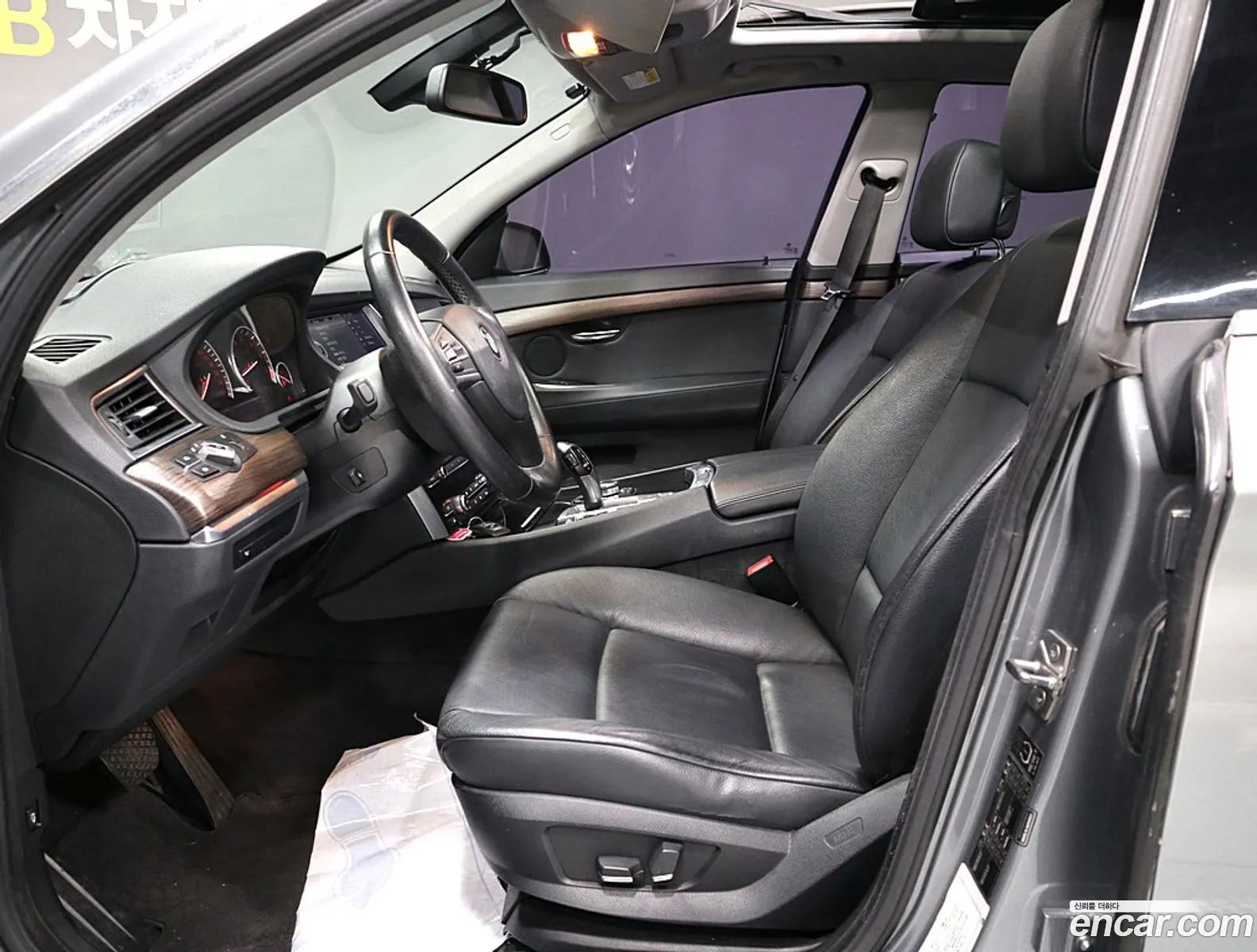 BMW 5 Series GT 2010 — 19