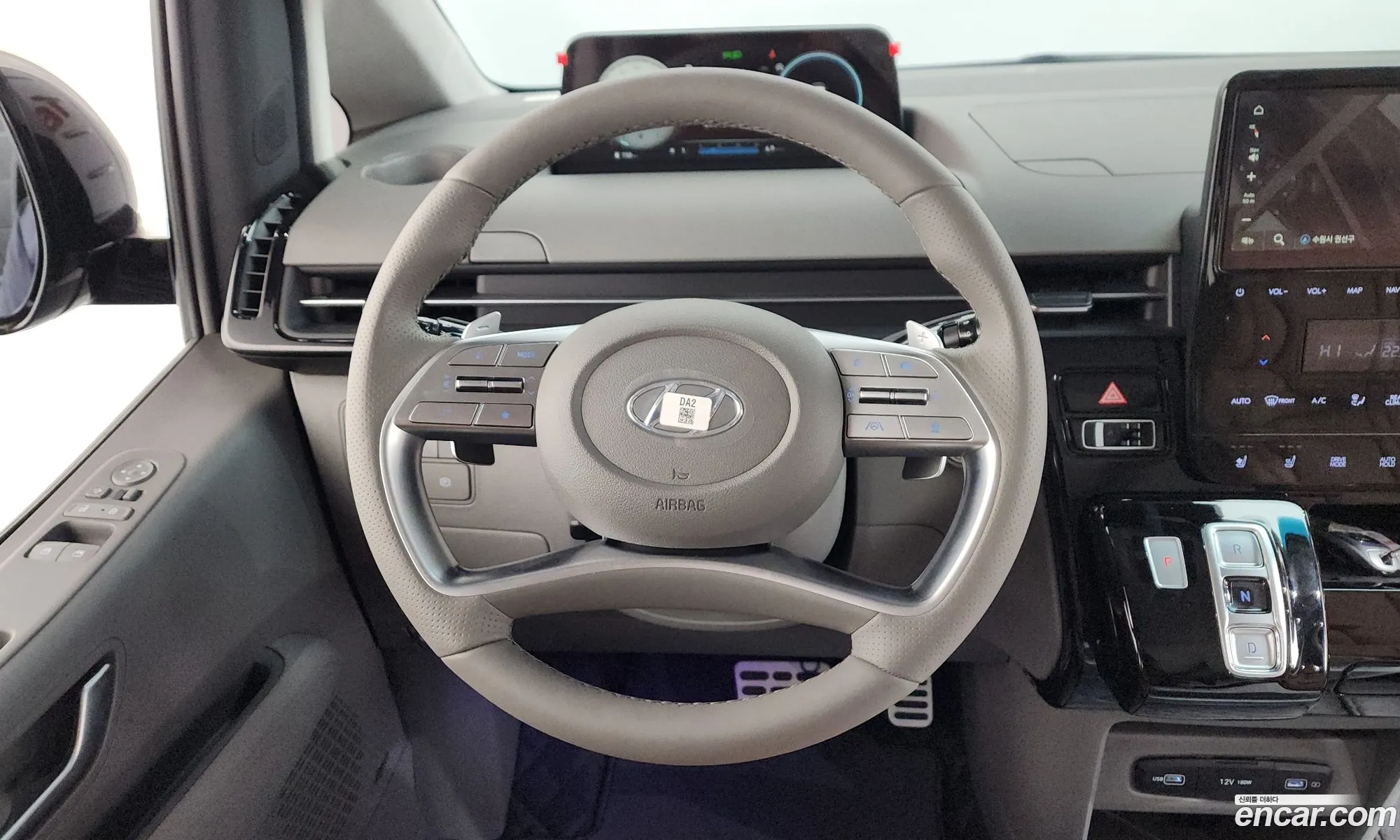 Hyundai Staria 2022 — 2