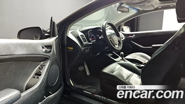 Kia K3 Koup 2014 — 10