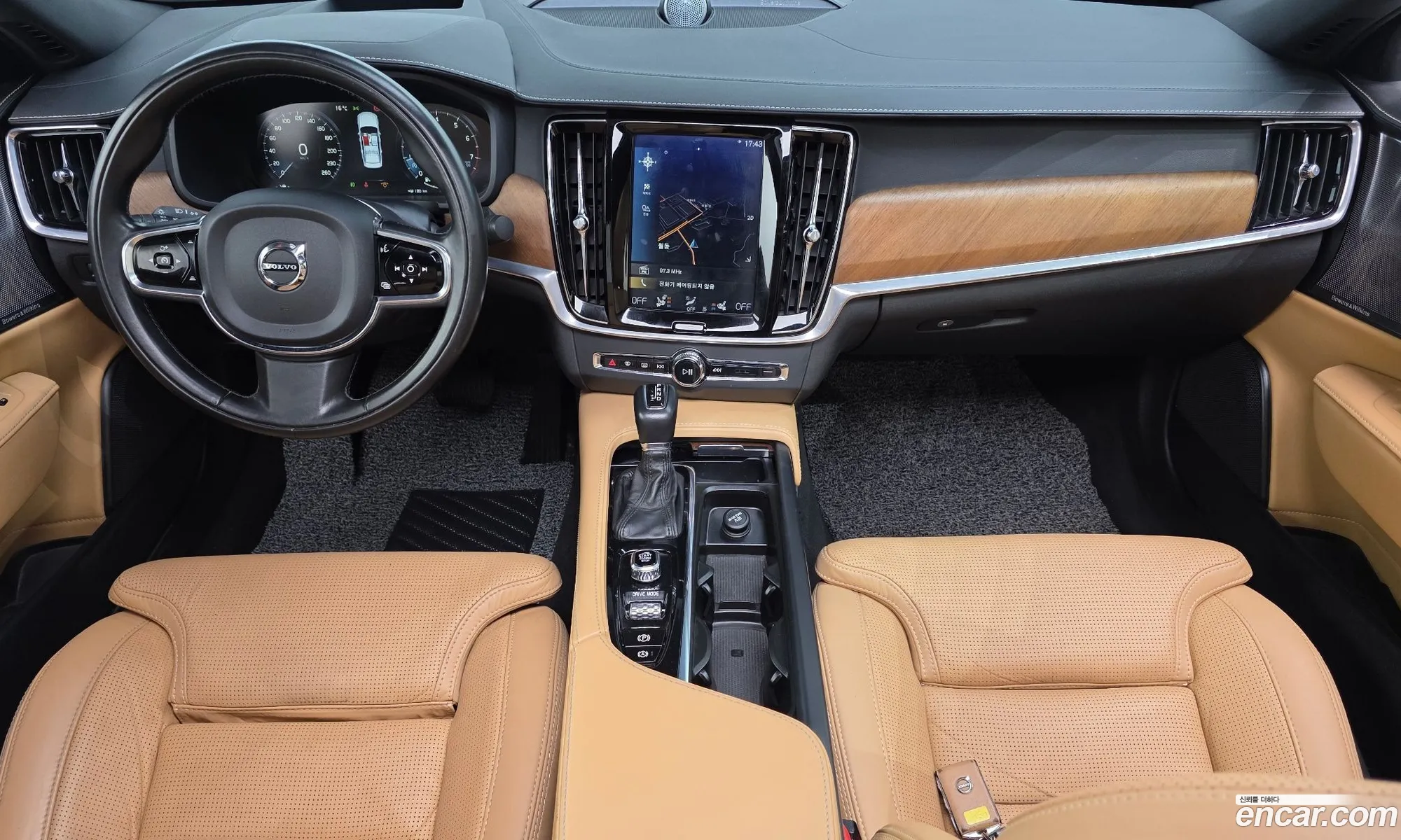Volvo S90 2019 — 14