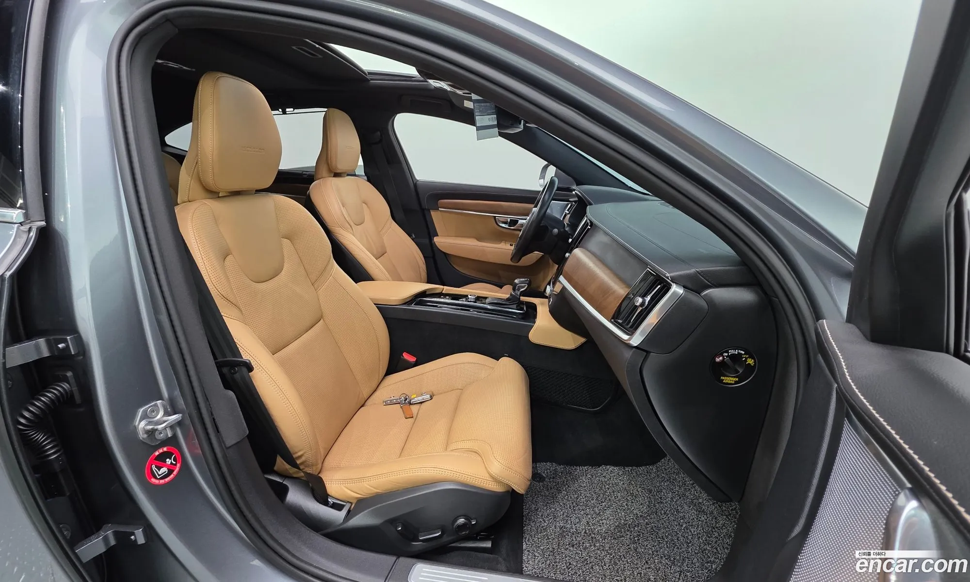 Volvo S90 2019 — 2