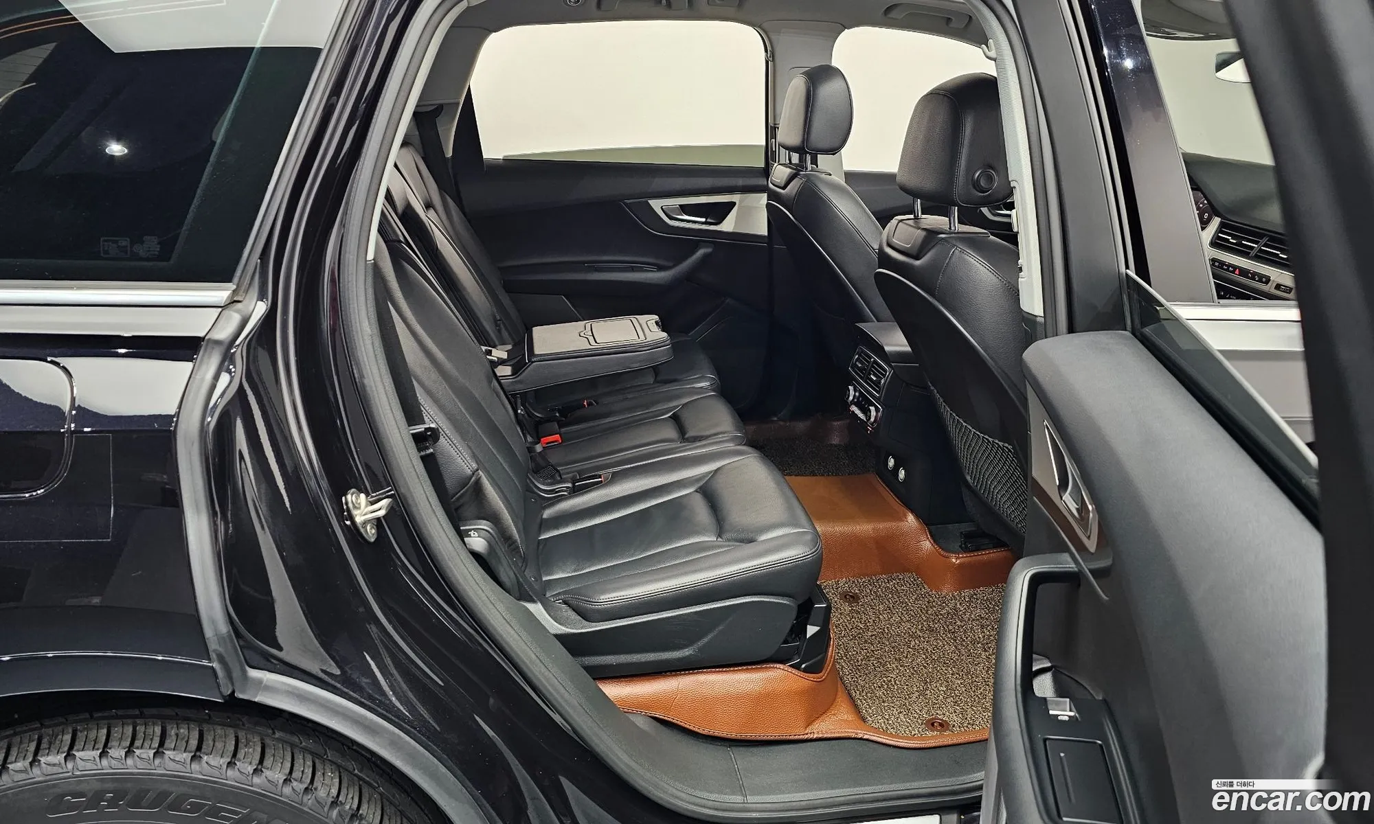 Audi Q7 2019 WAUZZZ4M2KD044170 — 10