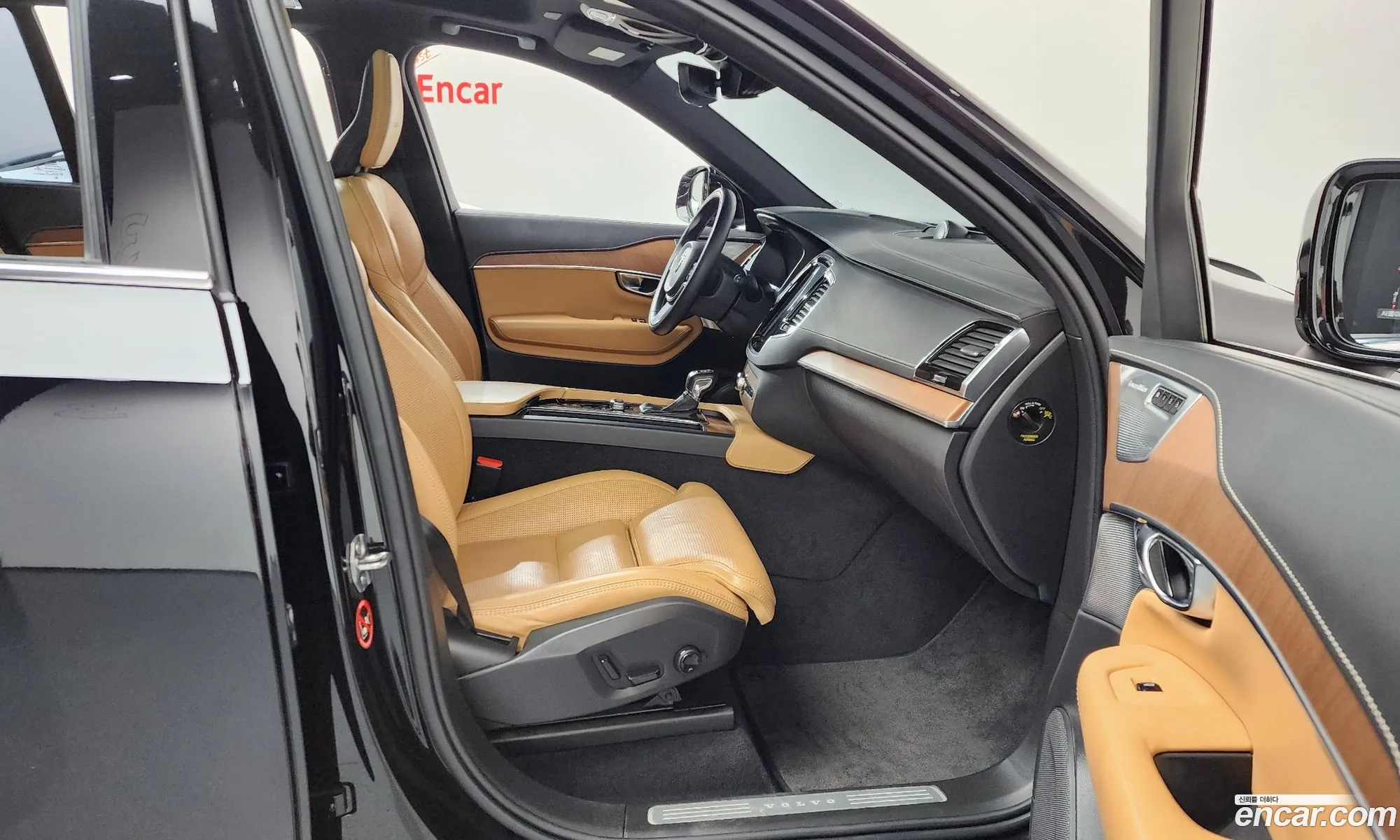 Volvo XC90 2018 YV1LFA22CK1451026 — 10