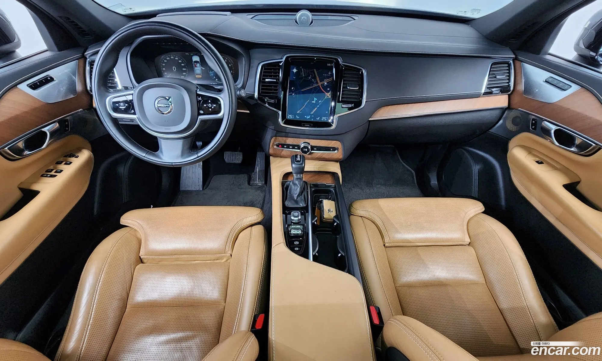 Volvo XC90 2018 YV1LFA22CK1451026 — 15