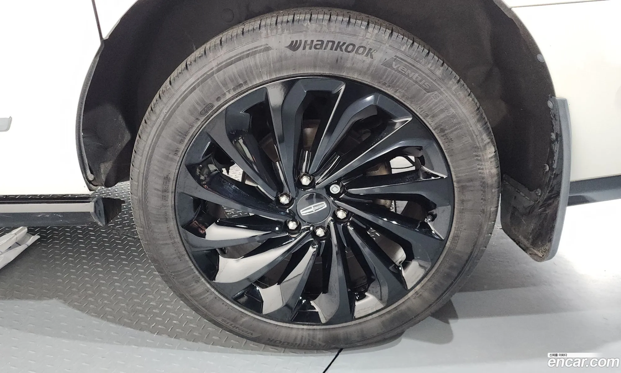 Lincoln Navigator 2020 5LMJJ3TT4LEL07244 — 3