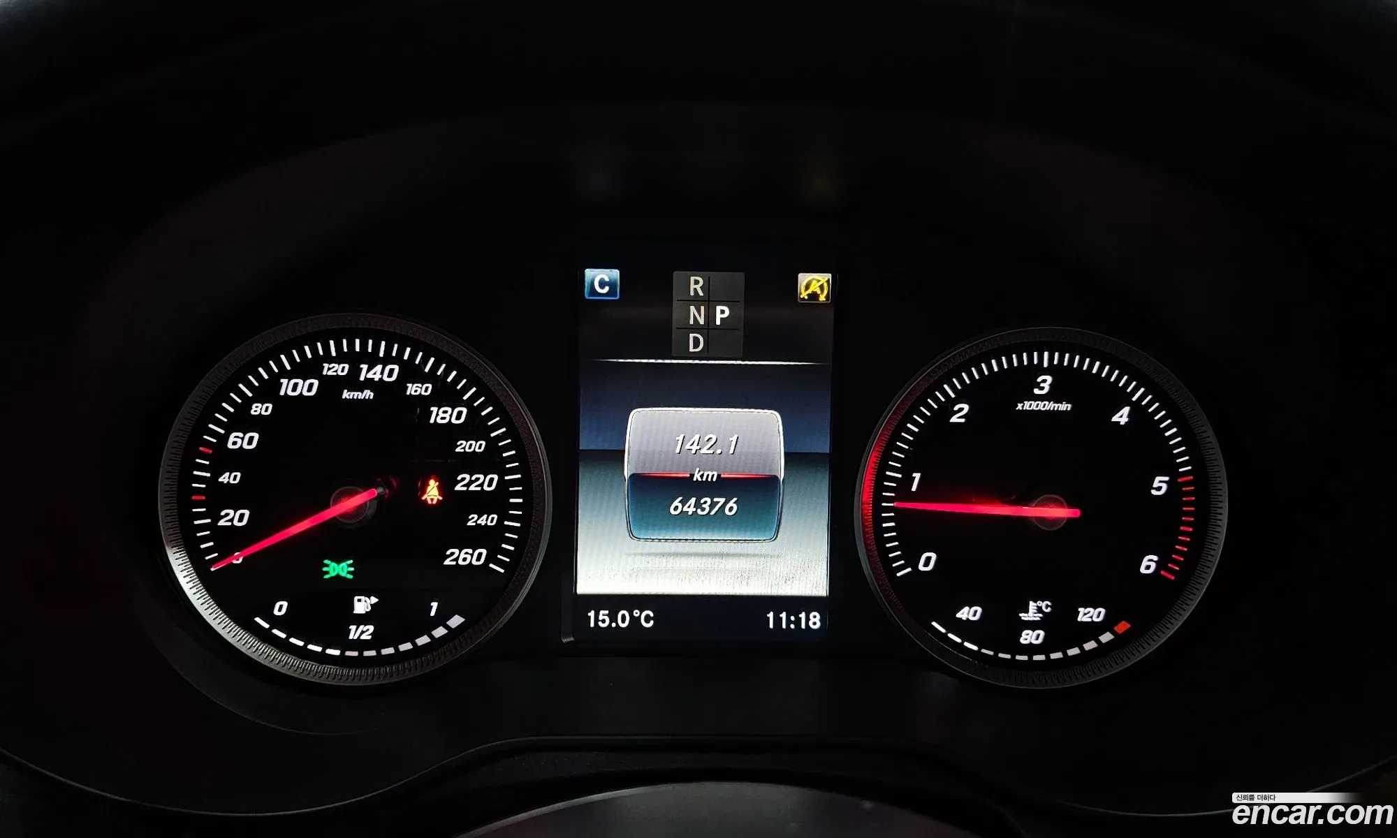 Mercedes-Benz GLC-Class X253 2018 — 29