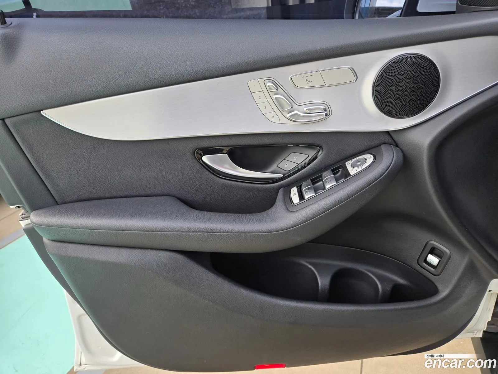 Mercedes-Benz GLC-Class X253 2018 — 12