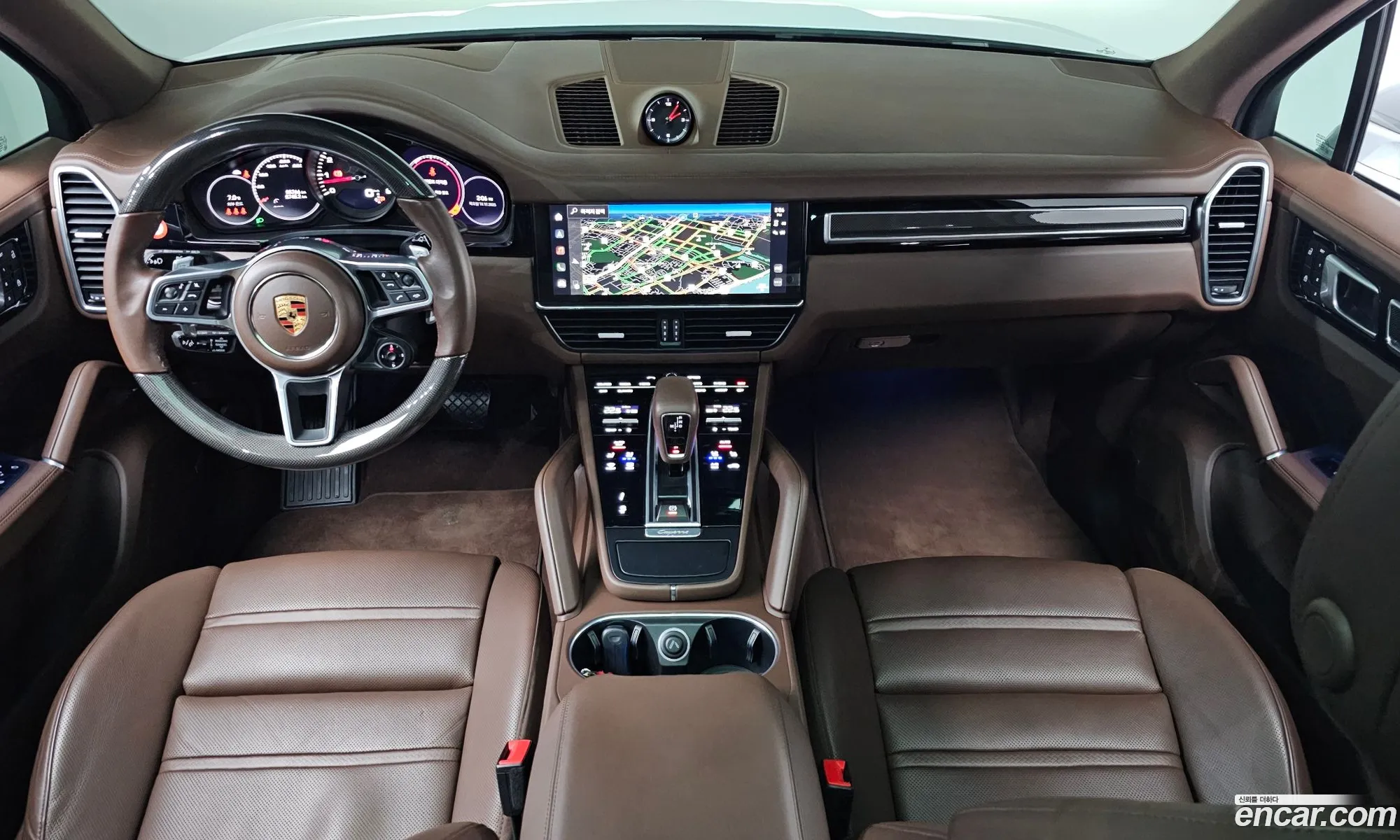 Porsche Cayenne 2022 — 16
