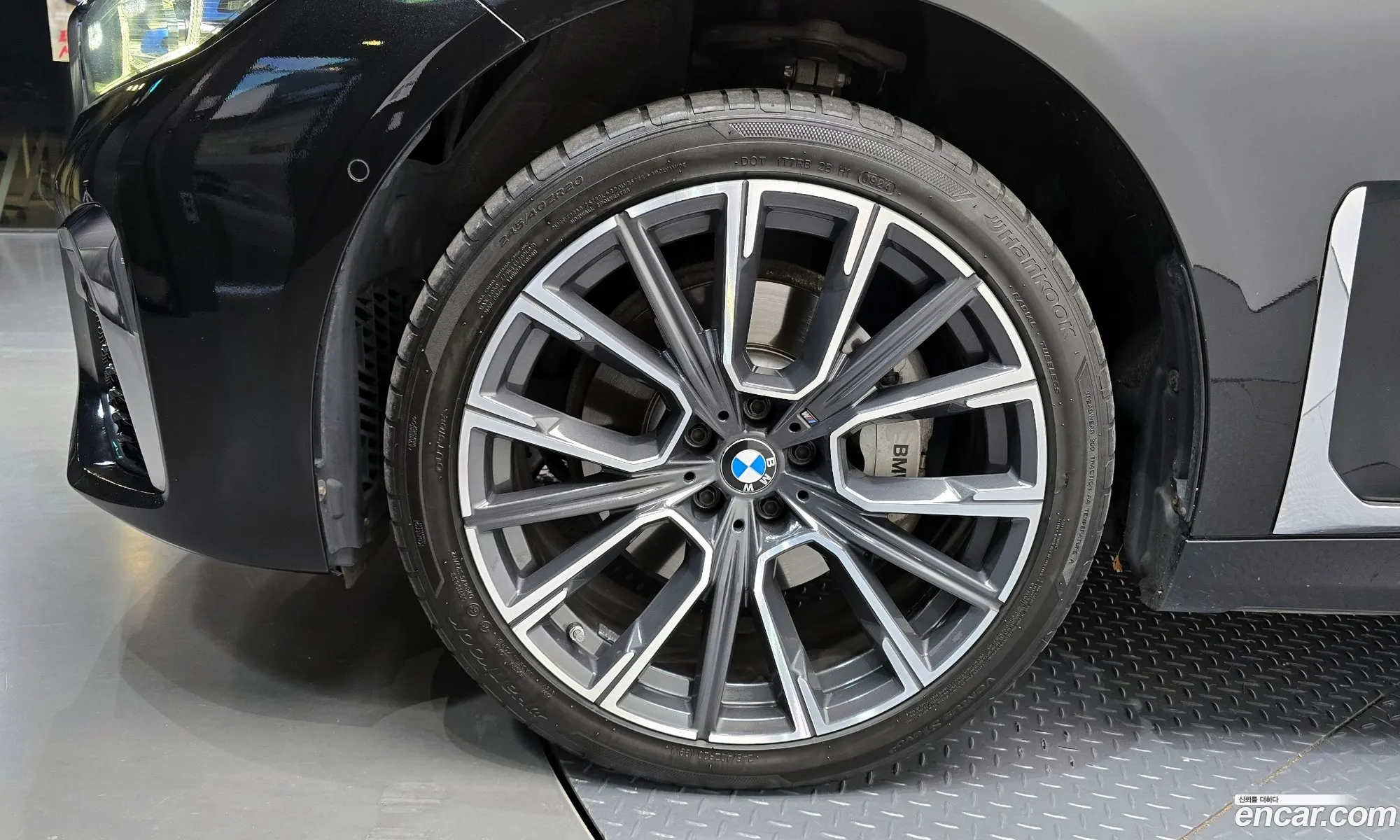 BMW 7 Series 2019 WBA7V4107LBM64253 — 5