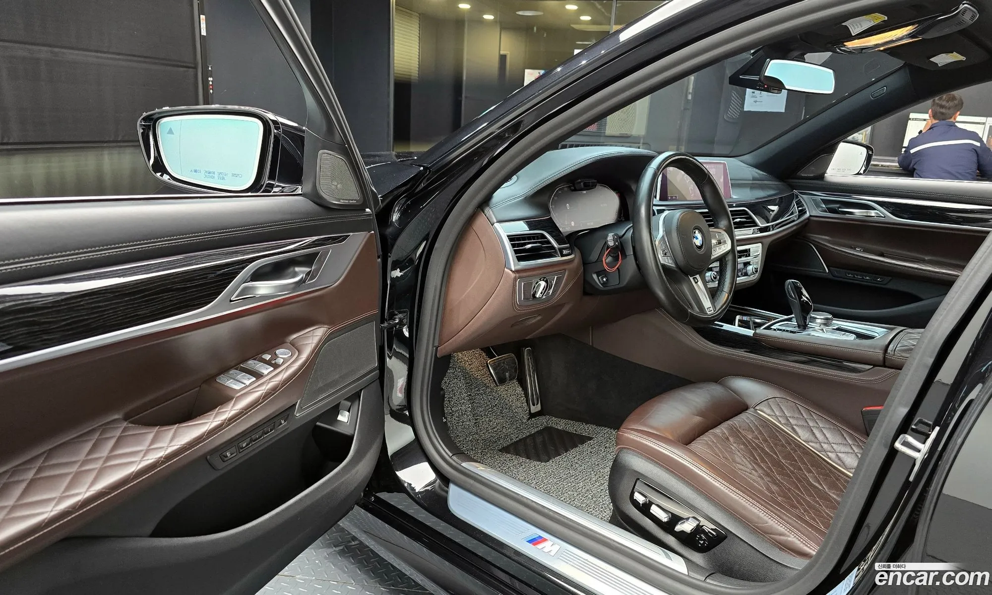 BMW 7 Series 2019 WBA7V4107LBM64253 — 14