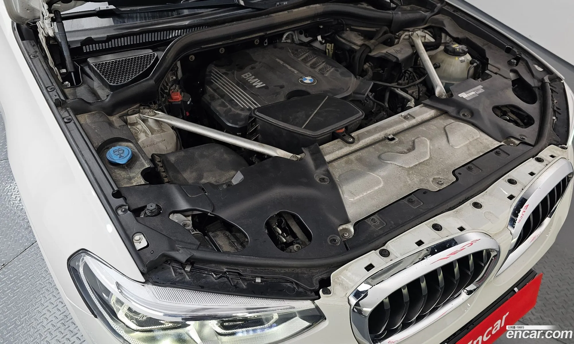 BMW X3 2018 WBATX3100KLB98105 — 4